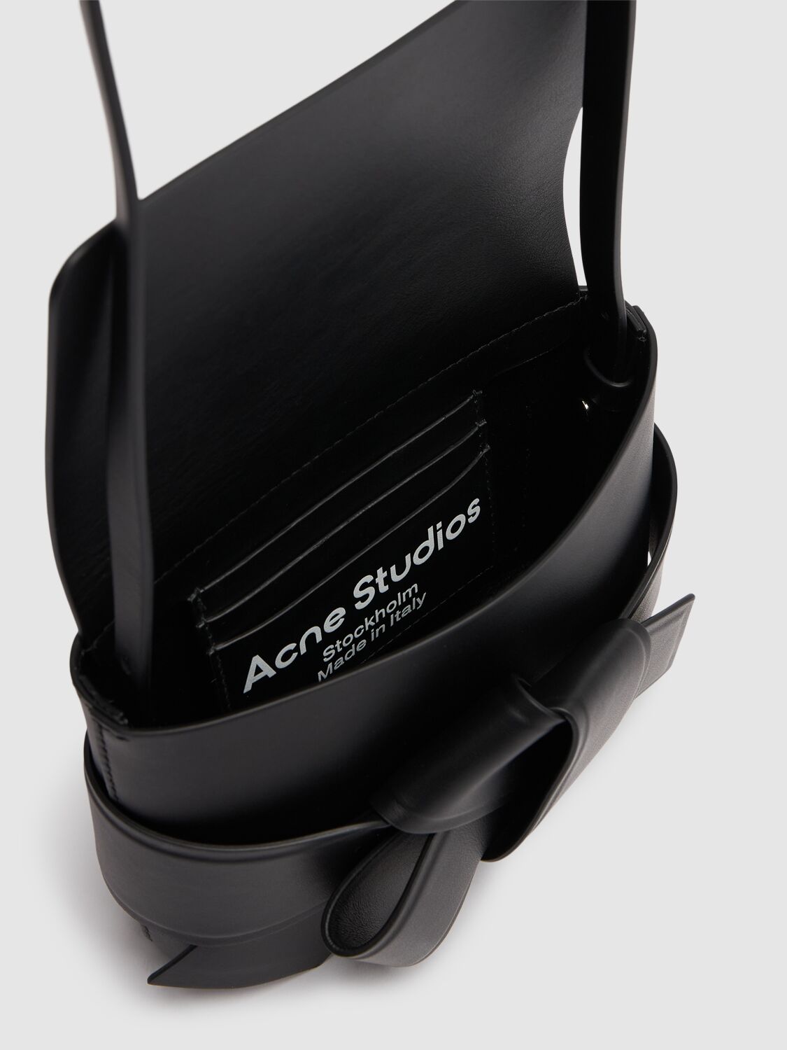 ACNE STUDIOS