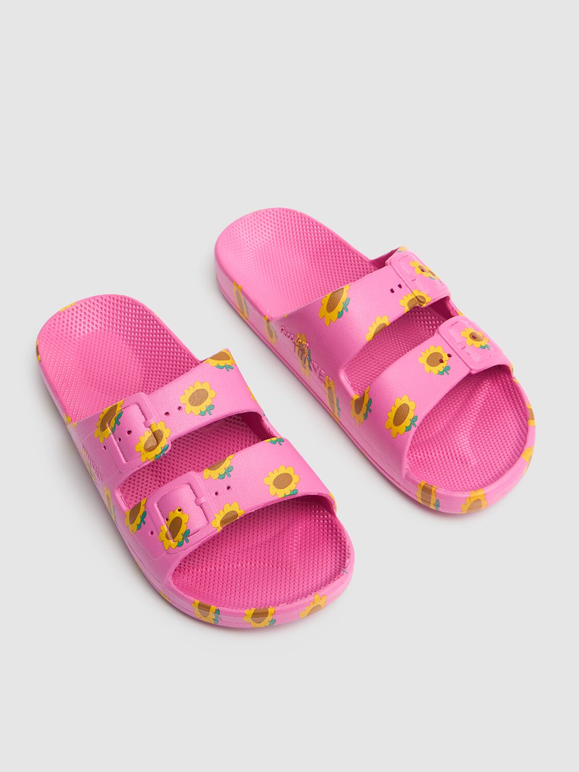 Bobo Choses Printed Rubber Slides In Fuchsia
