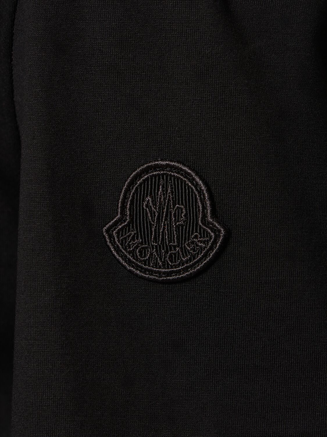 Moncler T-shirt En Coton À Perles In Black