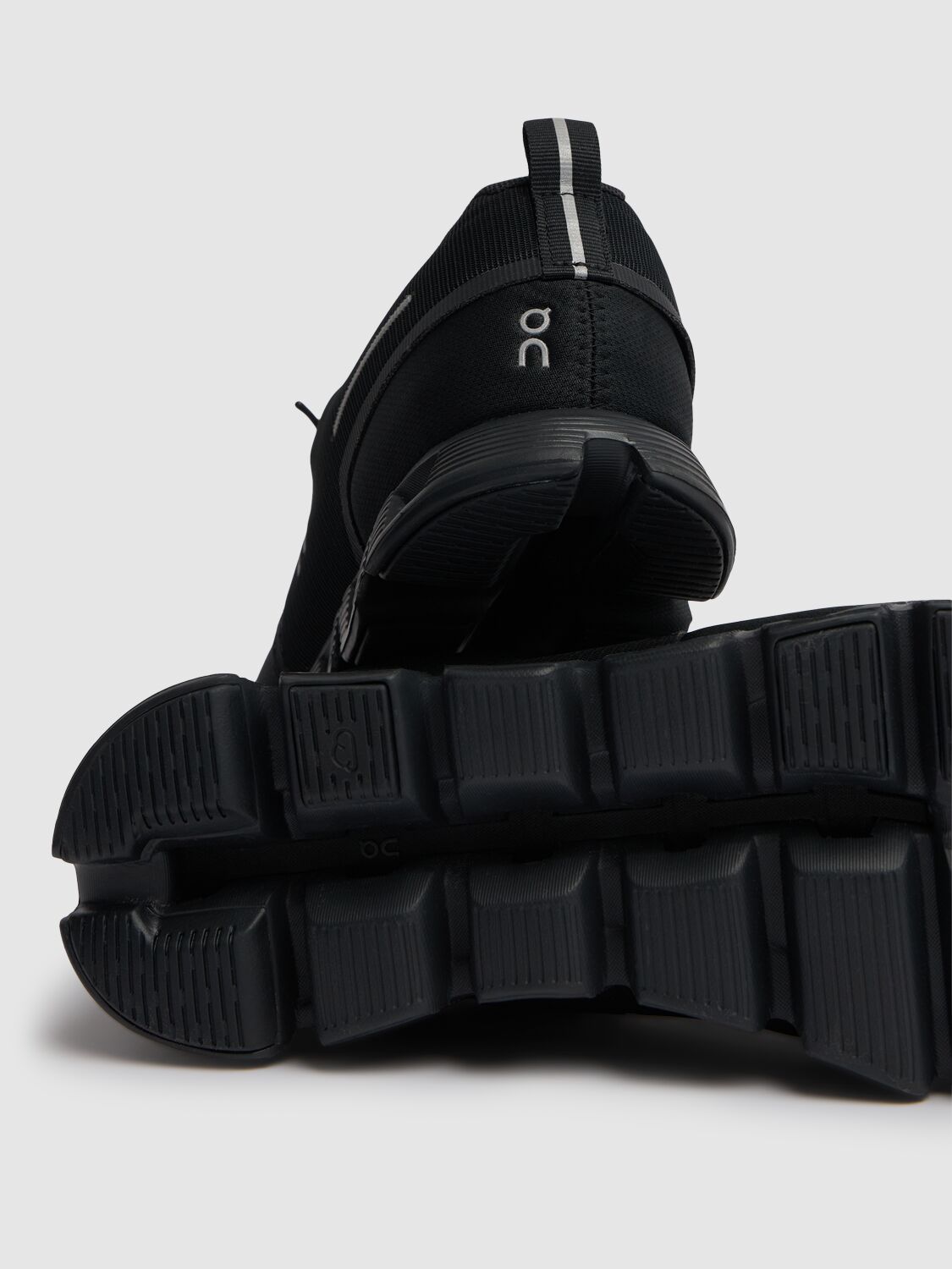 On Cloud 6 Waterproof Trainers In All Black