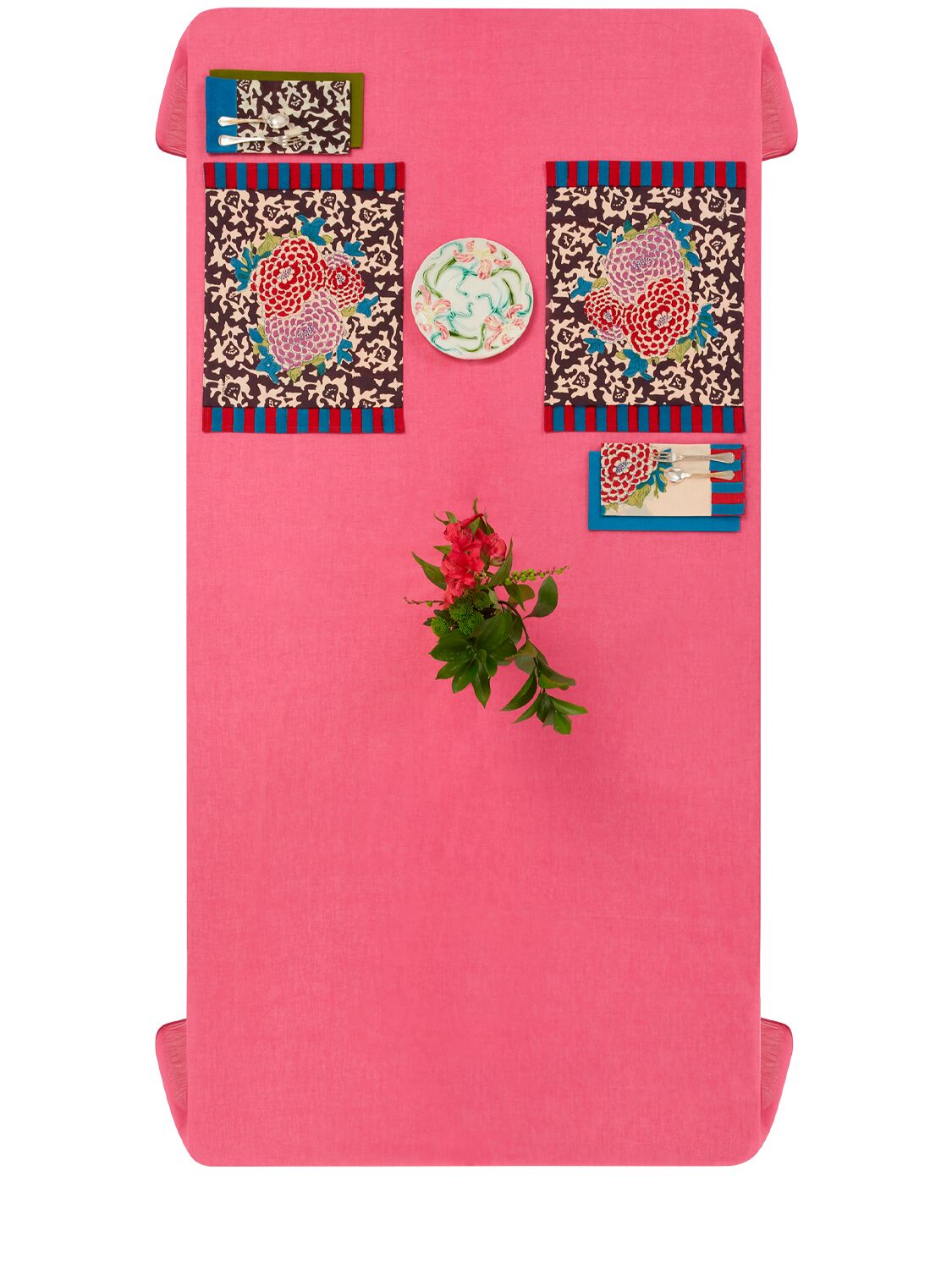 Lisa Corti Set Of 2 Arabesque Corolla Placemats In Multi
