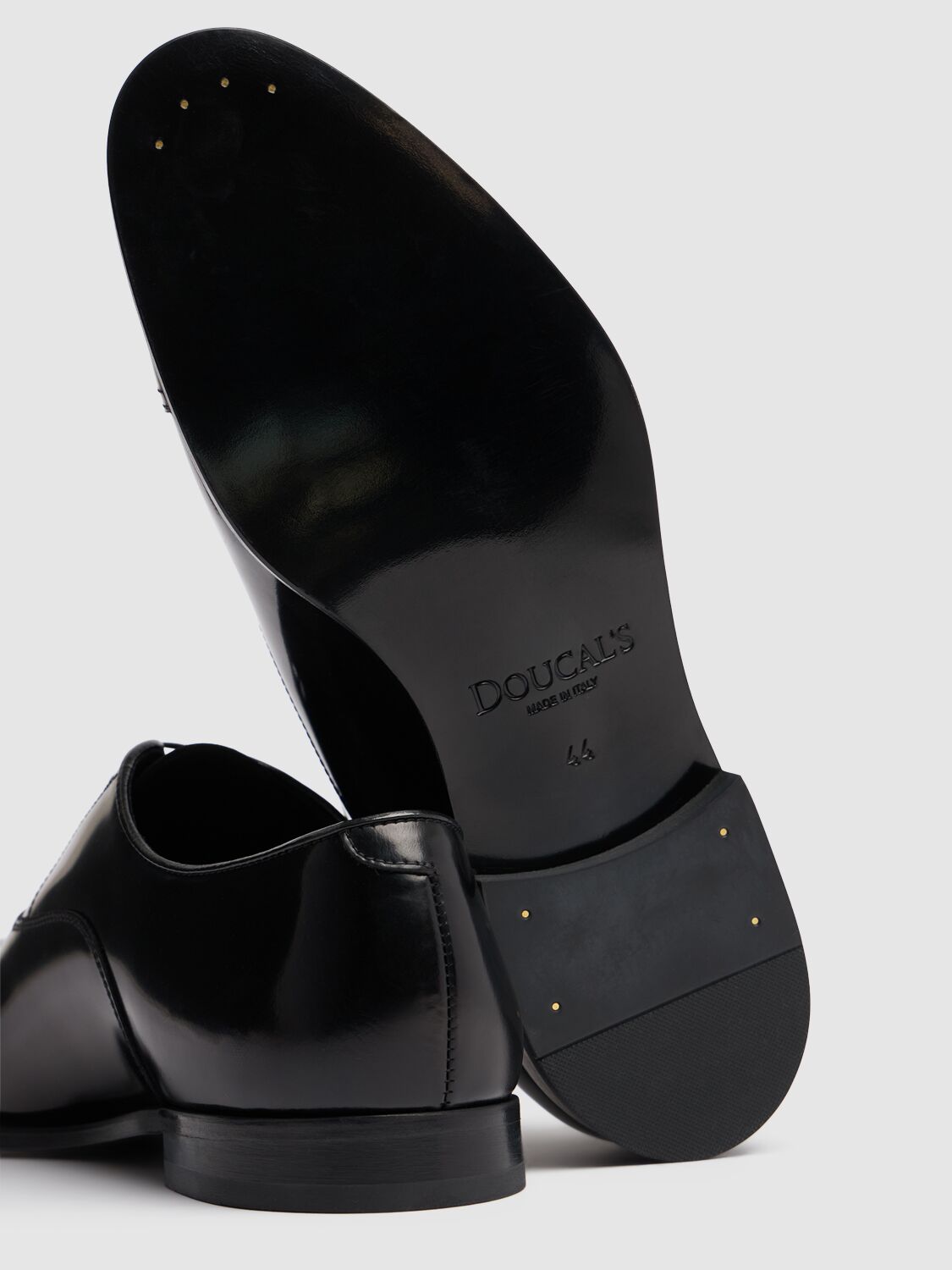 Doucal's High-shine Black Oxford Shoes With Lace-up Fastening In Black