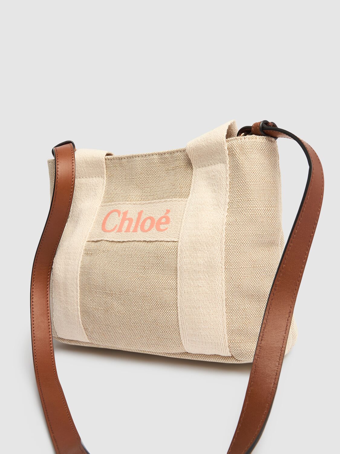 Chloé Jute Blend Shoulder Bag W/logo In Beige