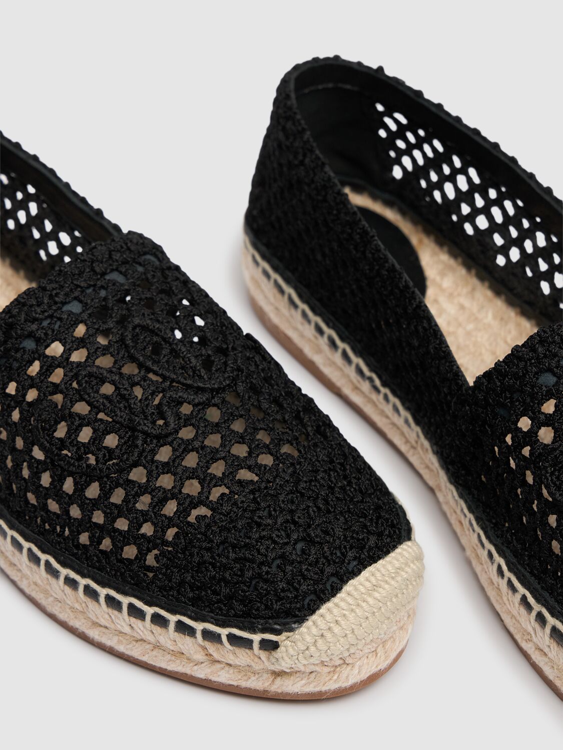 Shop Chloé Isla Espadrilles In Delicate Black