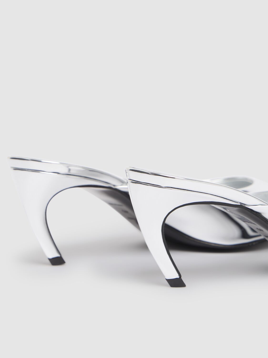 Attico 65mm Ada Metallic Leather Mules In Silver