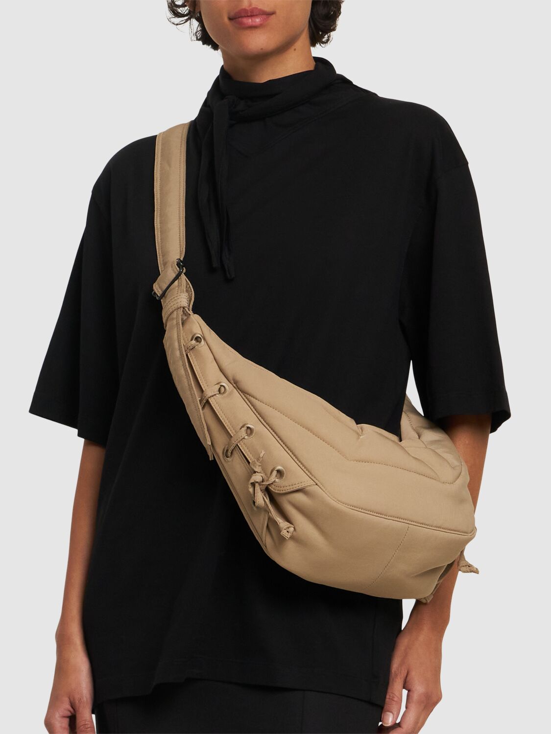Shop Lemaire Small Soft Game Shoulder Bag In Linen