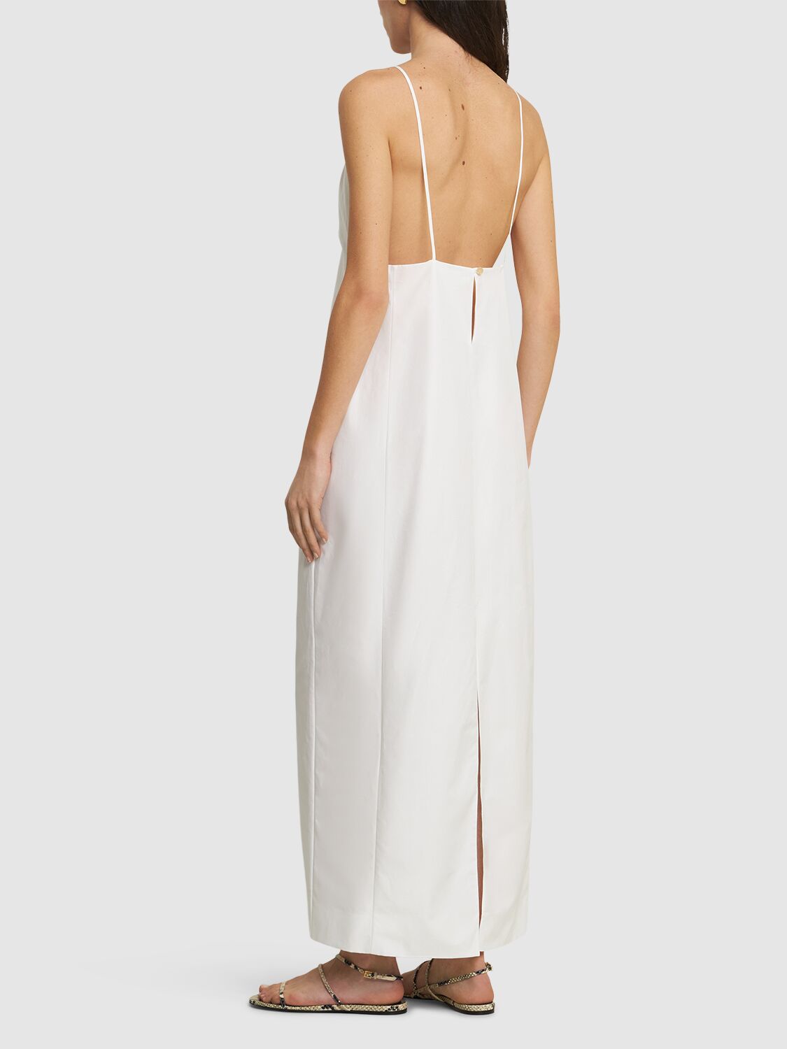 Khaite Tulula Silk-cotton Poplin Maxi Dress In 白色