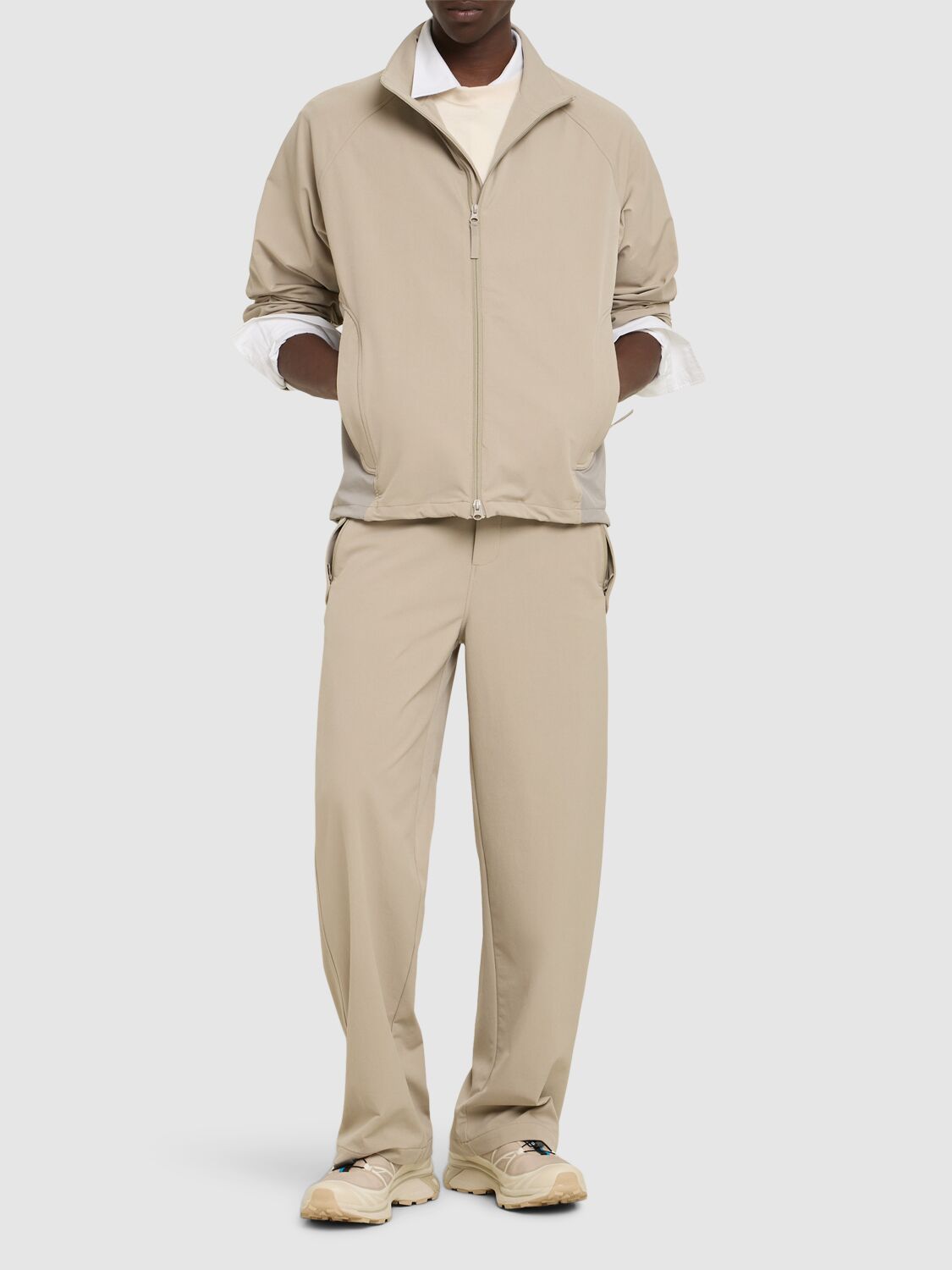 Hiking Patrol Lt Soft Shell Jacket In Beige