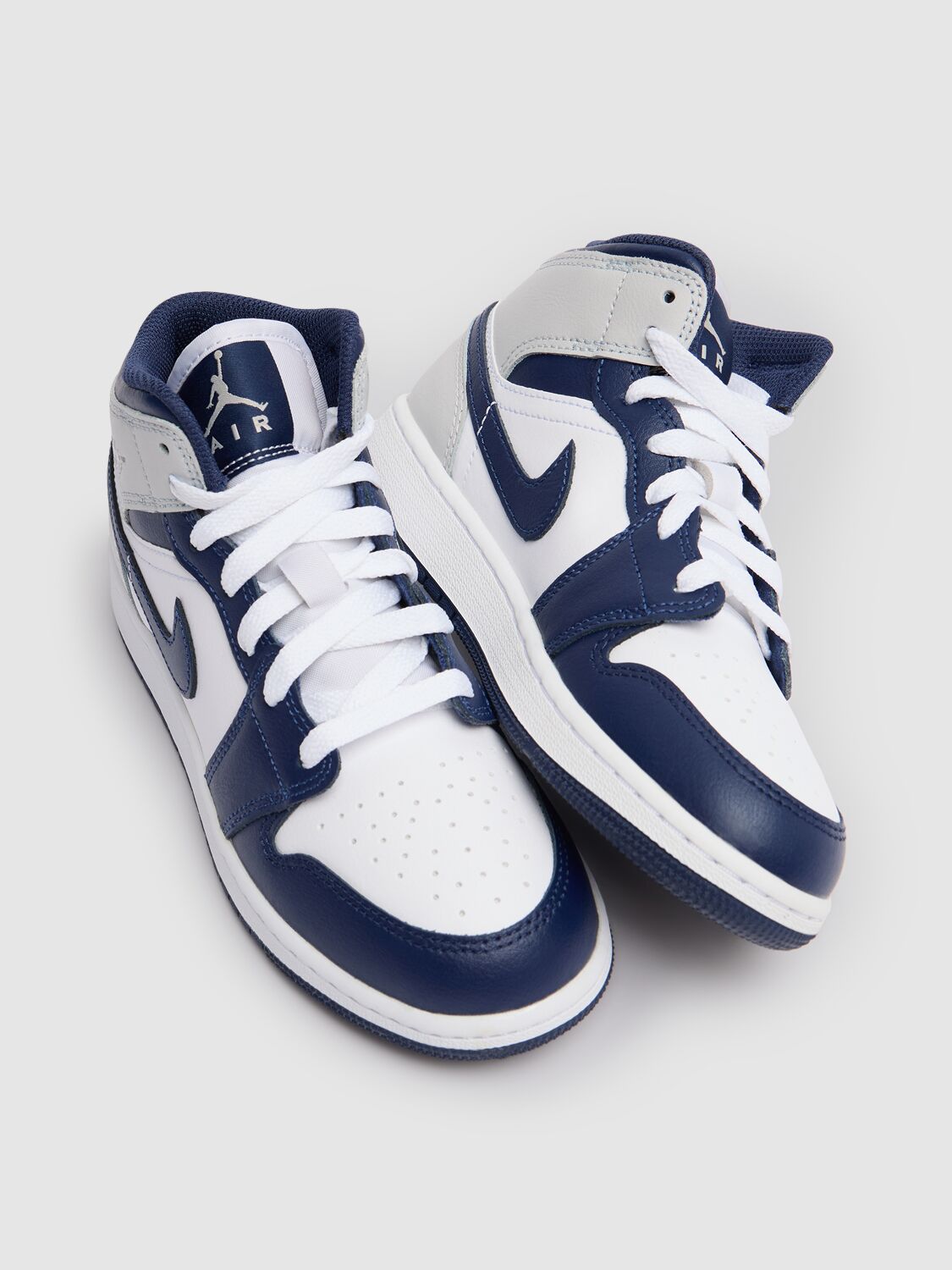 Jordan Air  1 Mid Sneakers
