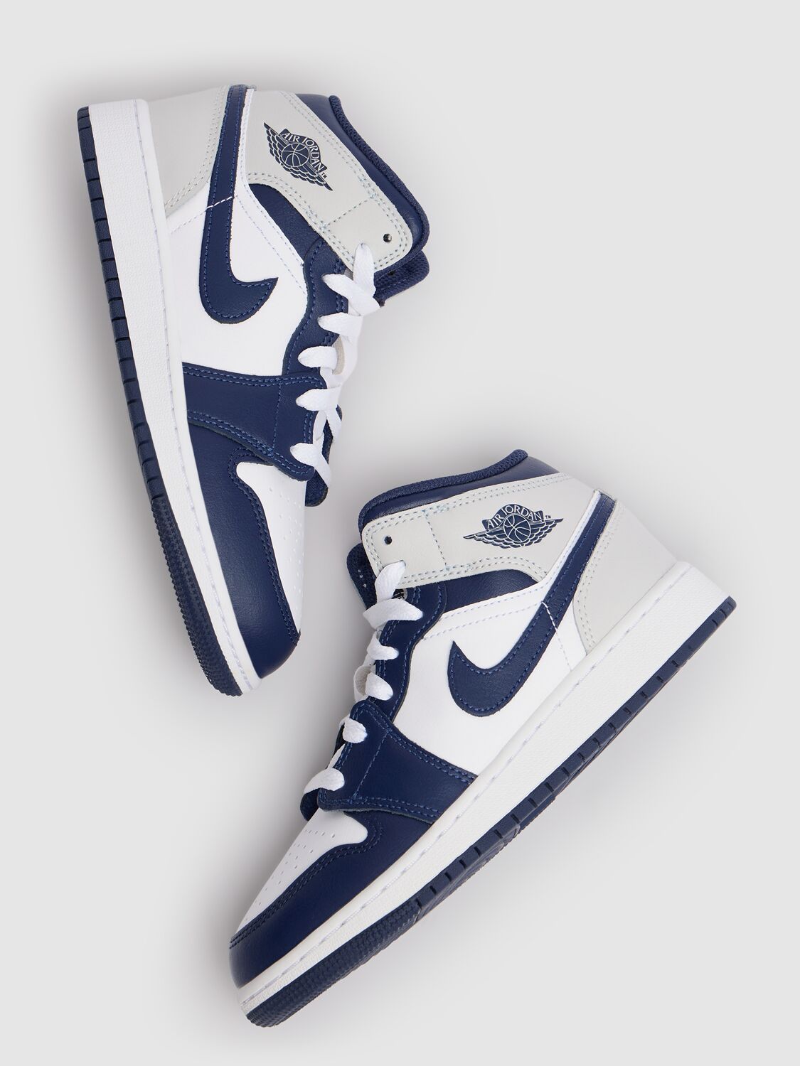 Jordan Air  1 Mid Sneakers