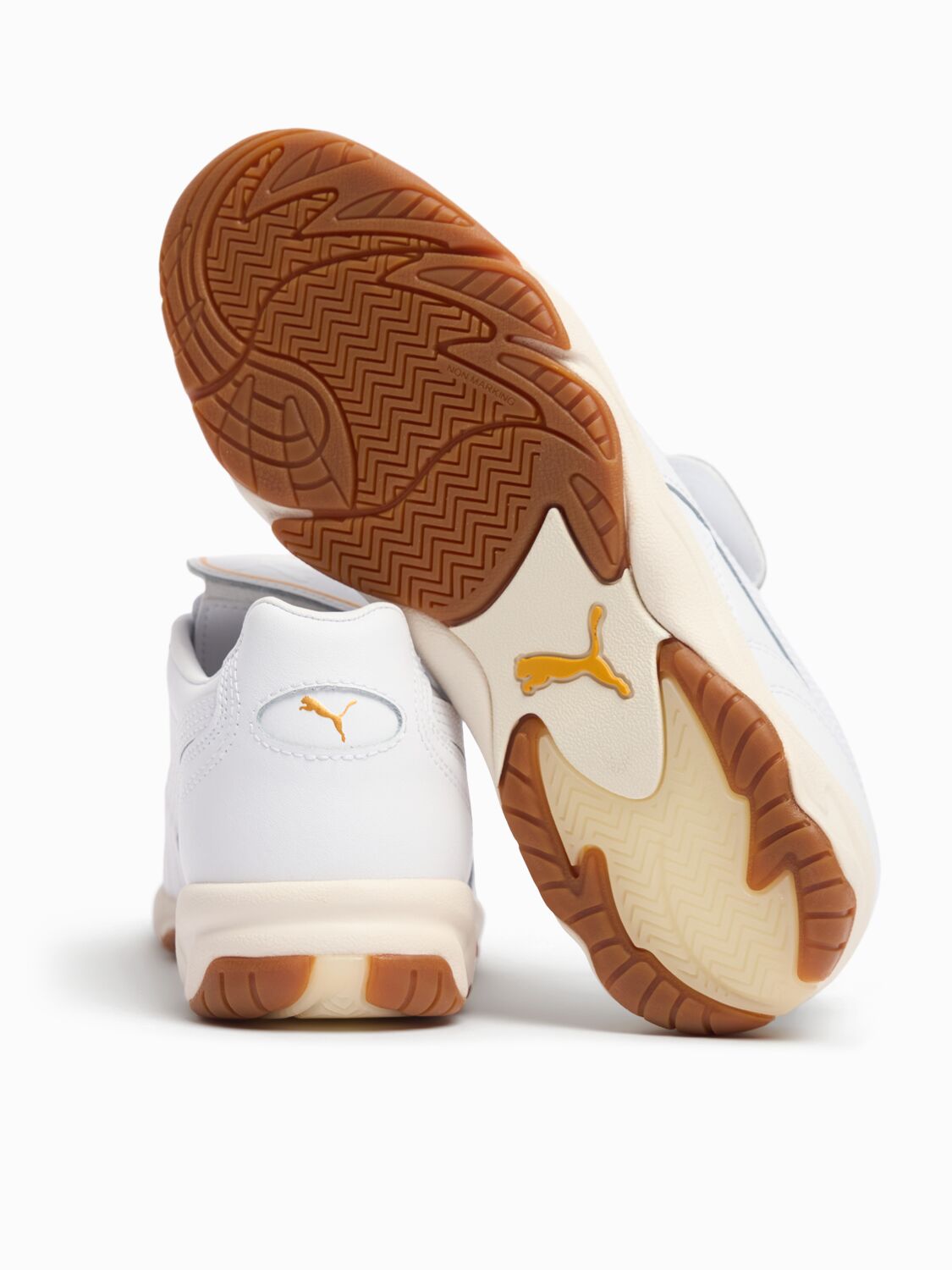 Puma King White Sneakers With Formstrip Logo Detail On The Side And Logo Patch On The Tongue In Leather U In White