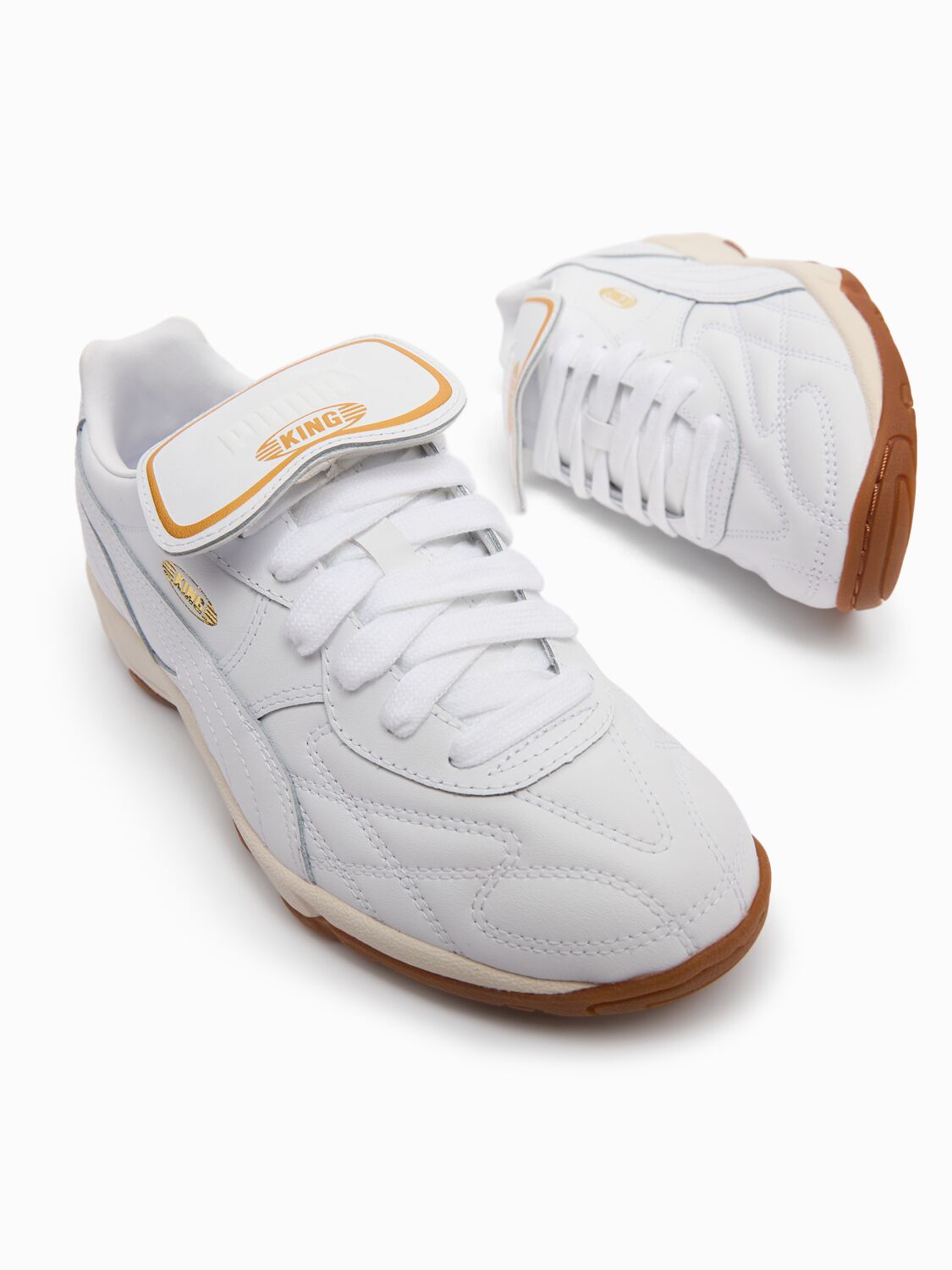 Puma King White Sneakers With Formstrip Logo Detail On The Side And Logo Patch On The Tongue In Leather U In White