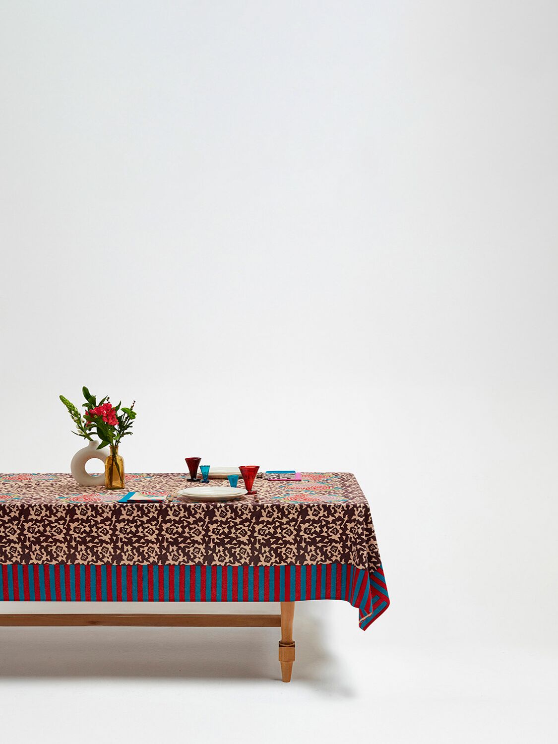 Lisa Corti Arabesque Corolla Rectangular Tablecloth In Multi