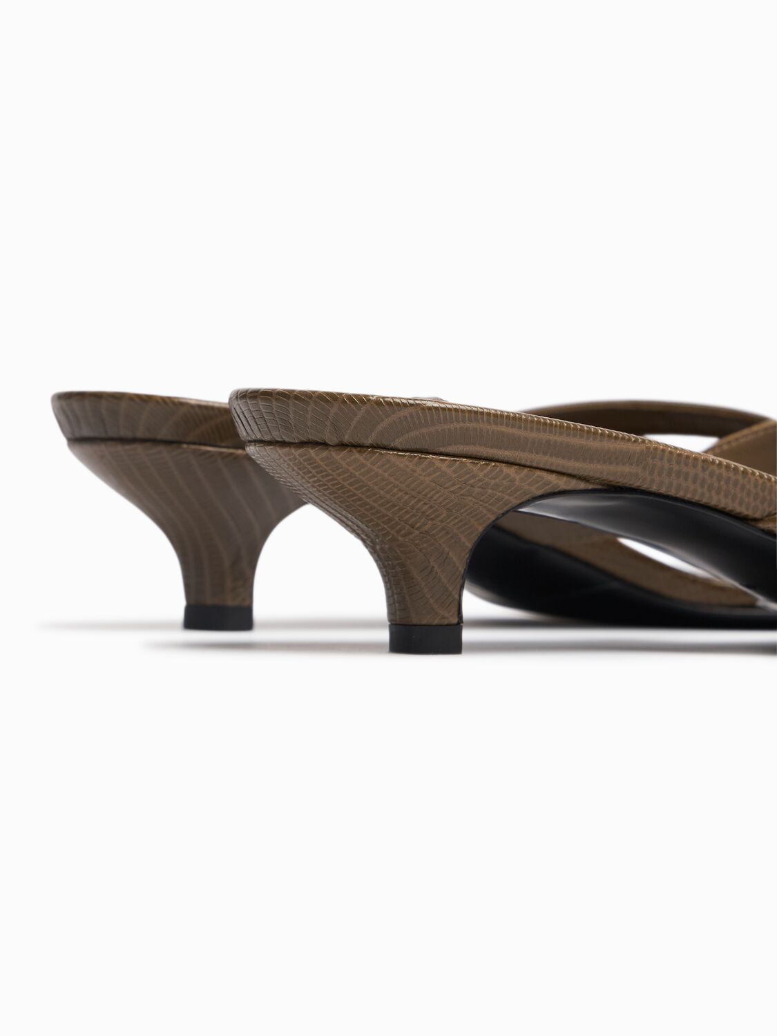 Totême 35mm Lizard Print Leather Thong Sandals