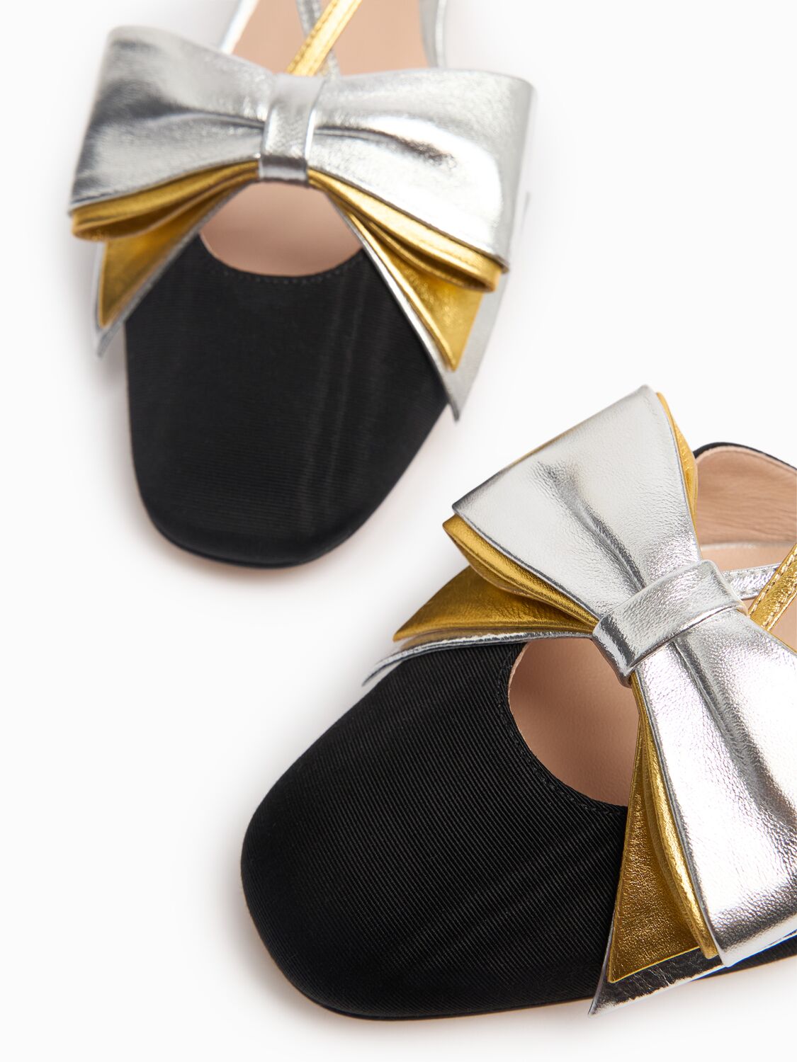 Valentino Slingback Decollete Bowow In Moire Tissue In Black