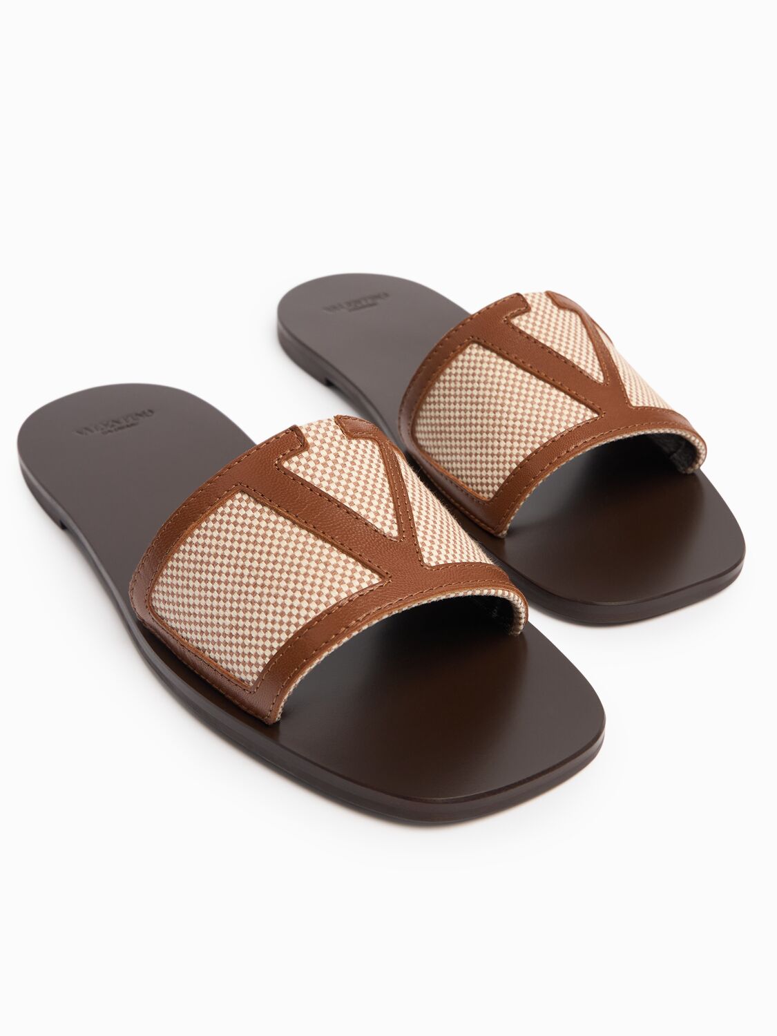 Valentino Garavani Superstar Slide Slipper With Vlogo Detail And Premium Materials