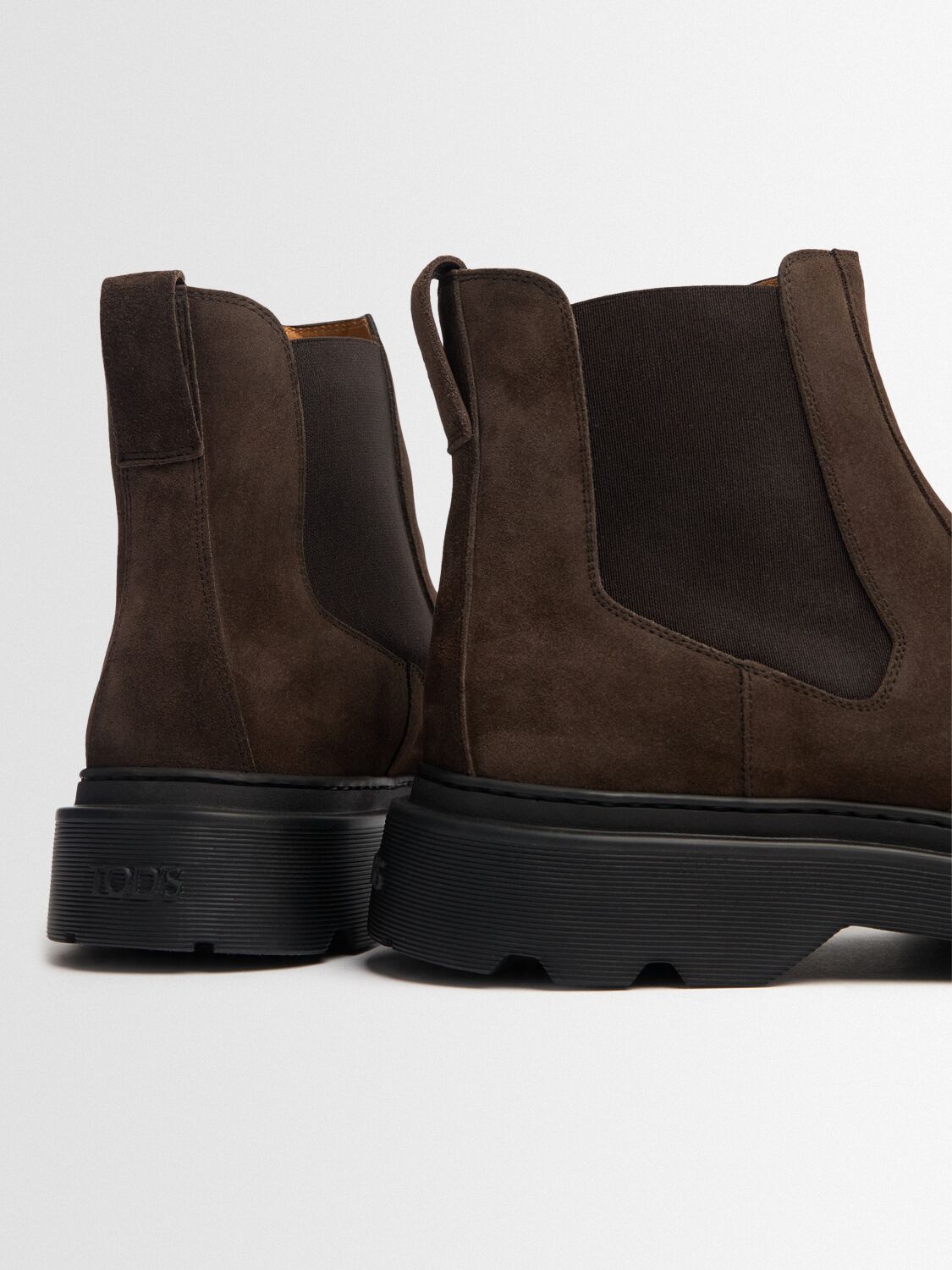 Tod's Suede Boots In Brown