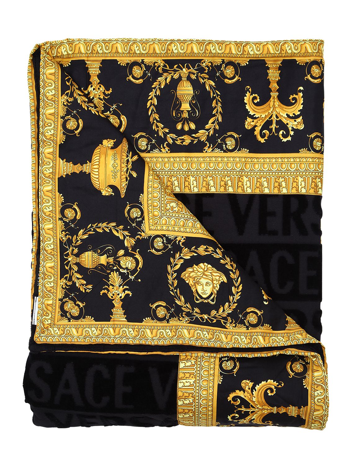 Versace Barocco & Robe Printed Beach Towel In 黑色,金色