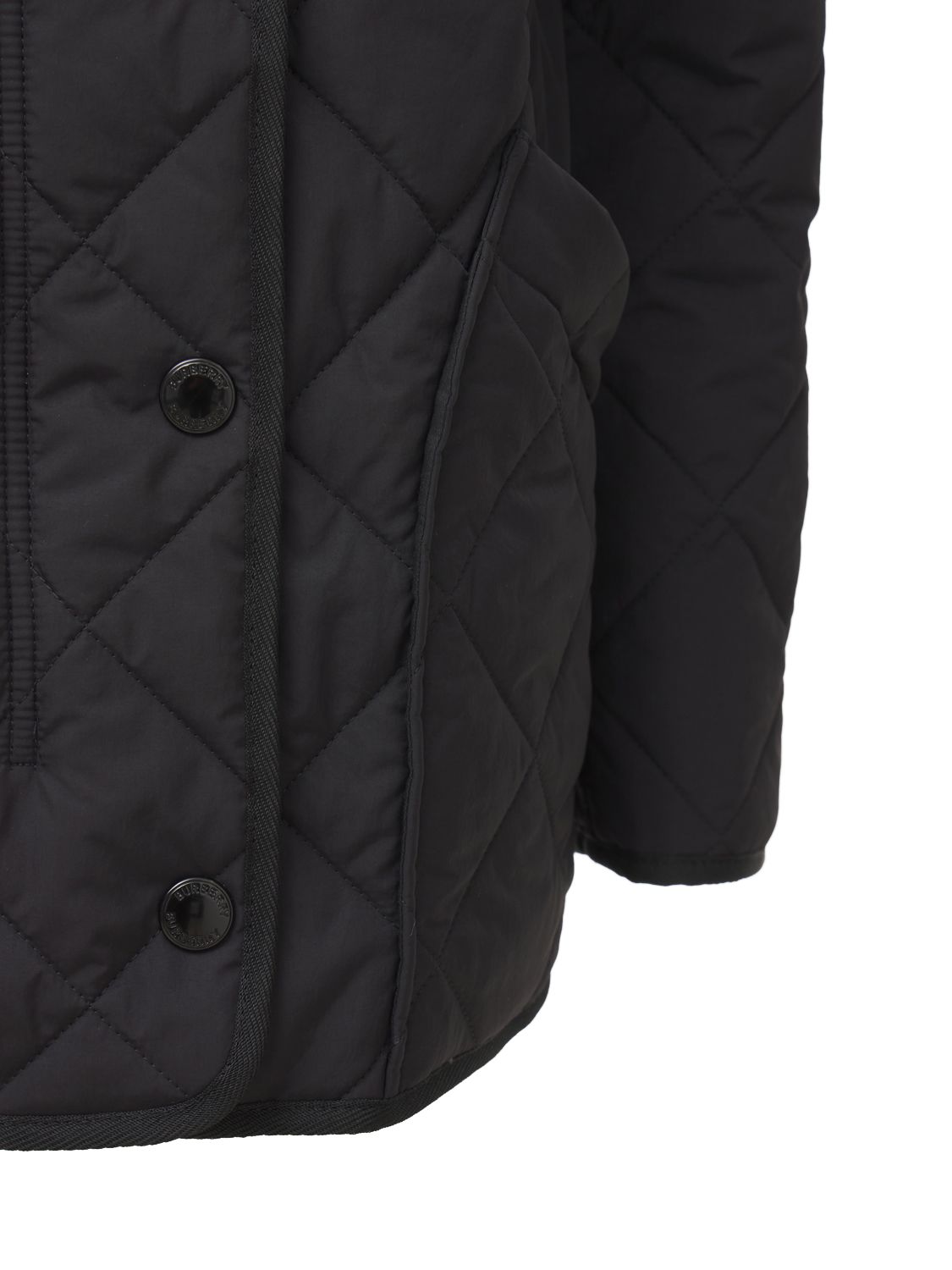 Shop Burberry Cotswold Quilted Nylon Jacket In Schwarz