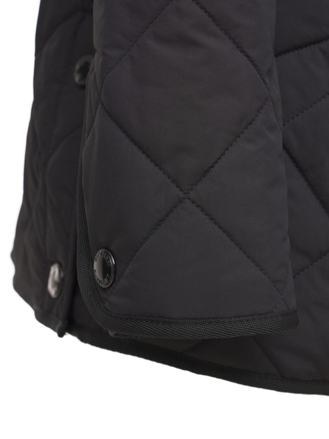 Shop Burberry Cotswold Quilted Nylon Jacket In Schwarz