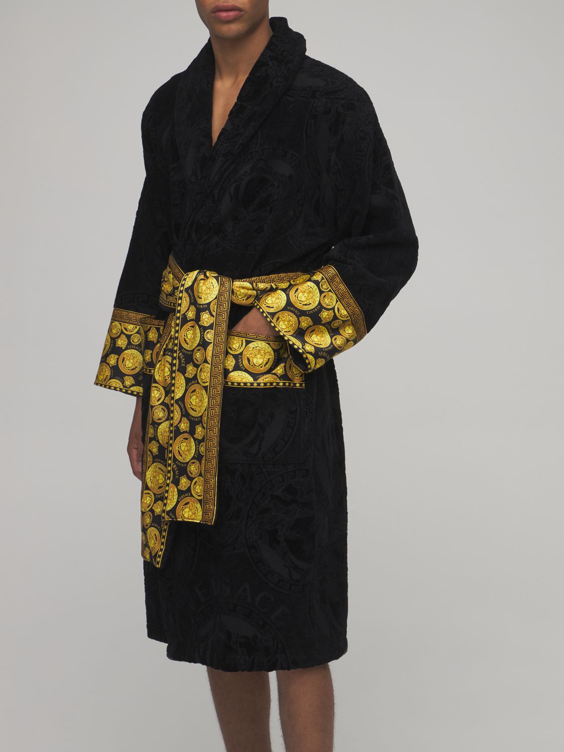 VERSACE