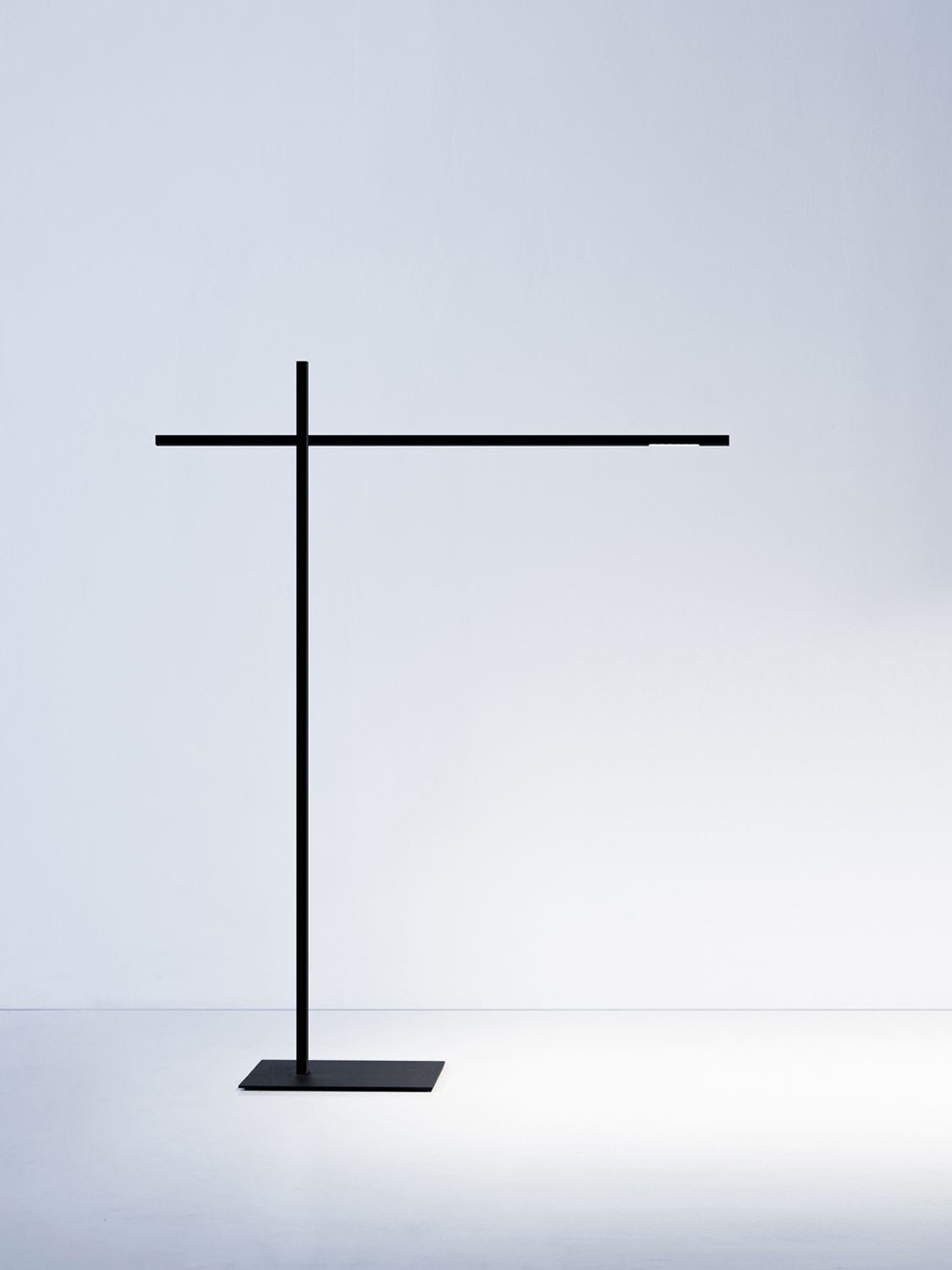 Davide Groppi Hashi Floor Lamp In Black