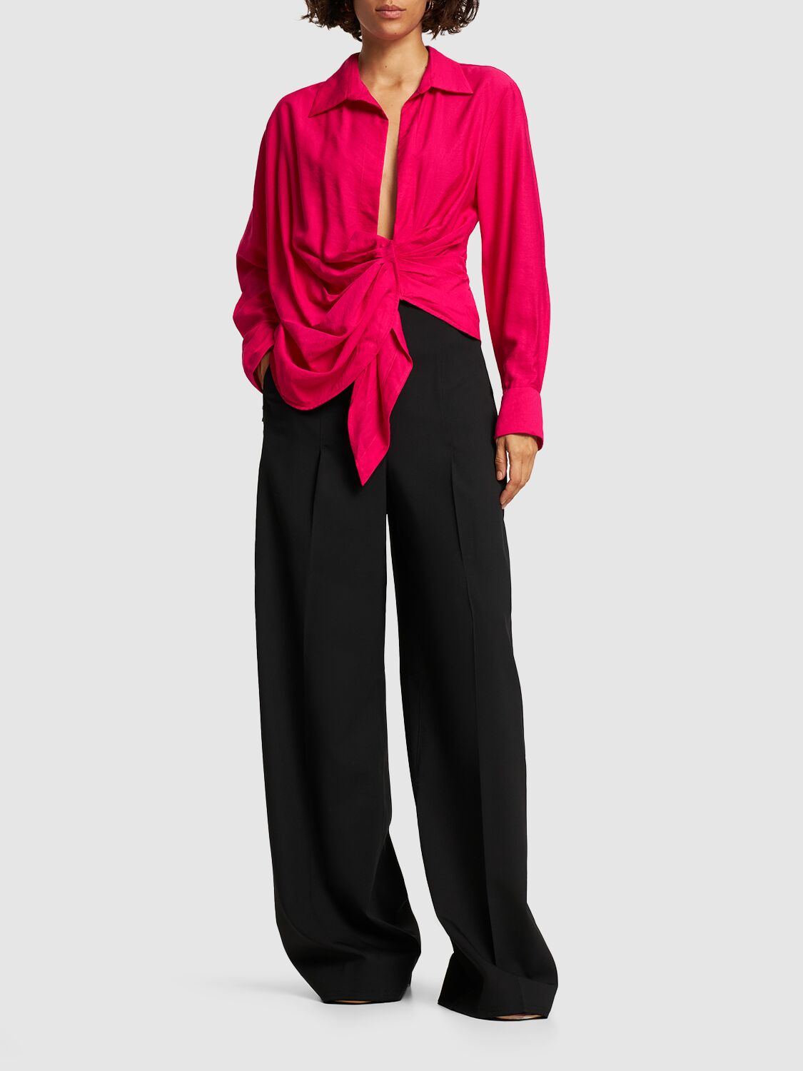 Jacquemus La Chemise Bahia Knotted Viscose Shirt In Pink