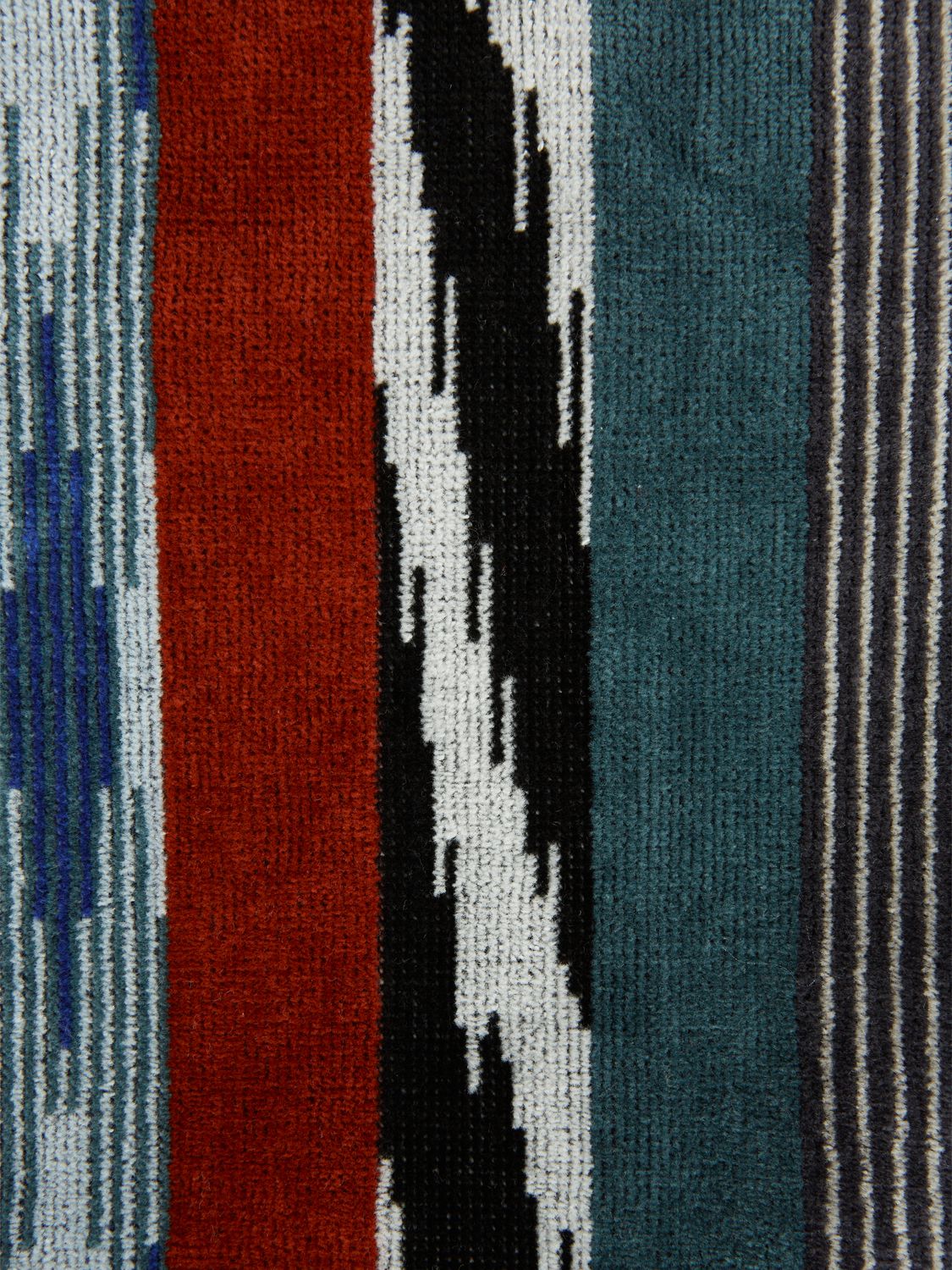 Shop Missoni Home Collection Set Of 2 Clint Towels In Nero Multicolor