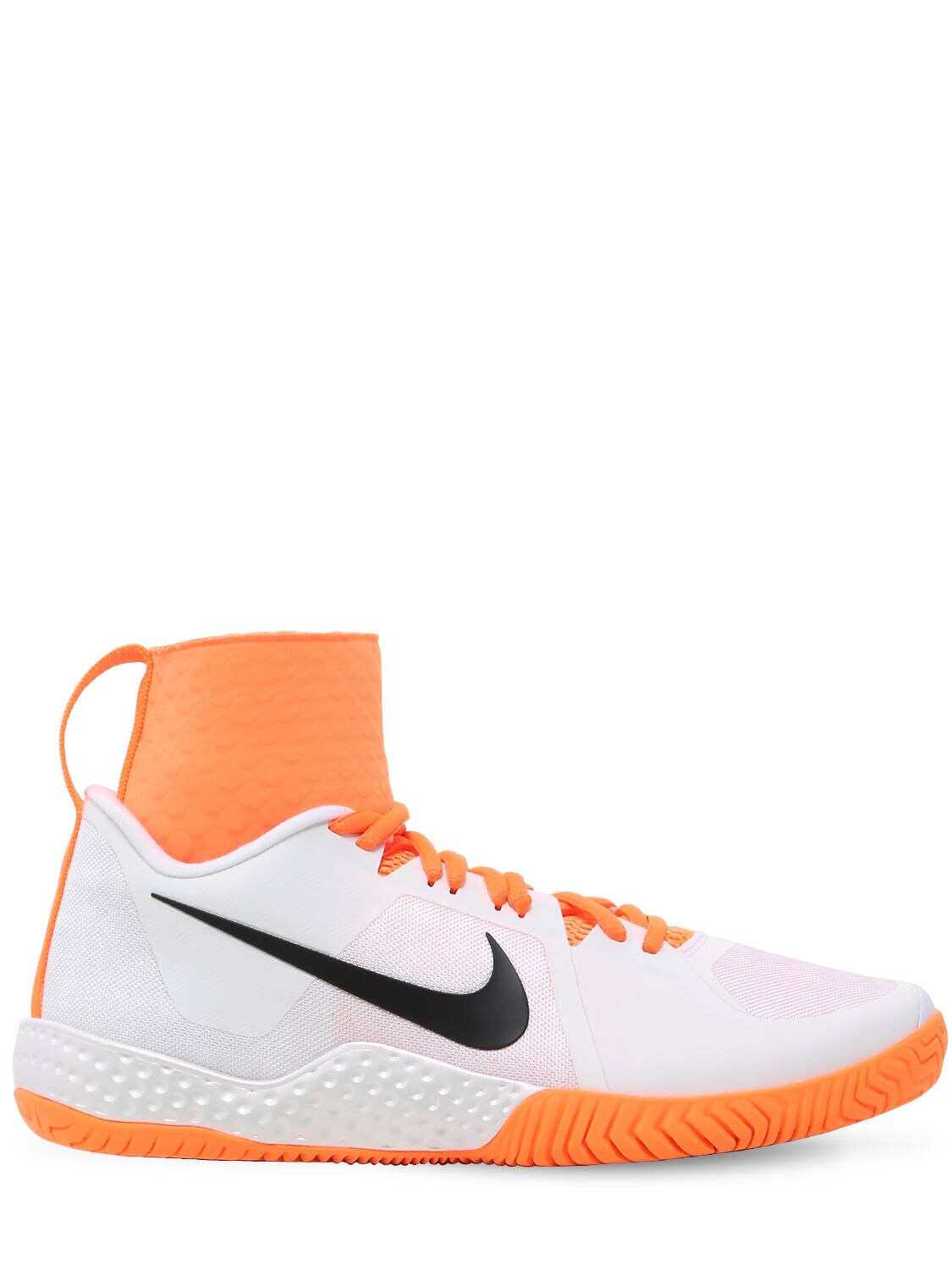 orange nike tennis shoes