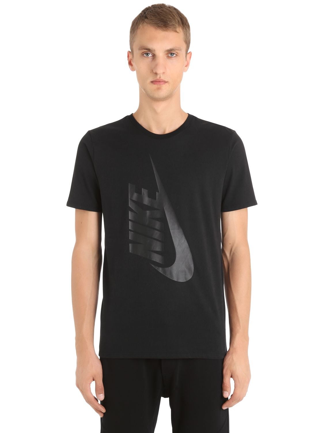 nikelab essentials t shirt