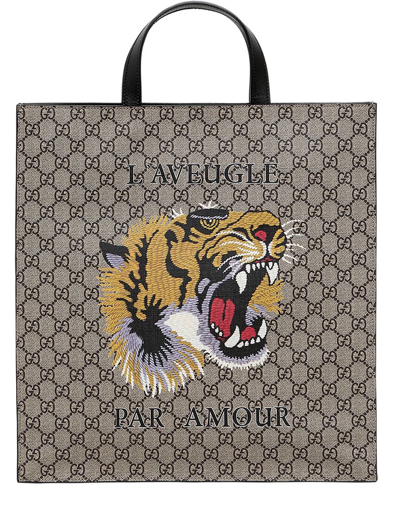 gucci gg supreme老虎印花手提包 in brown