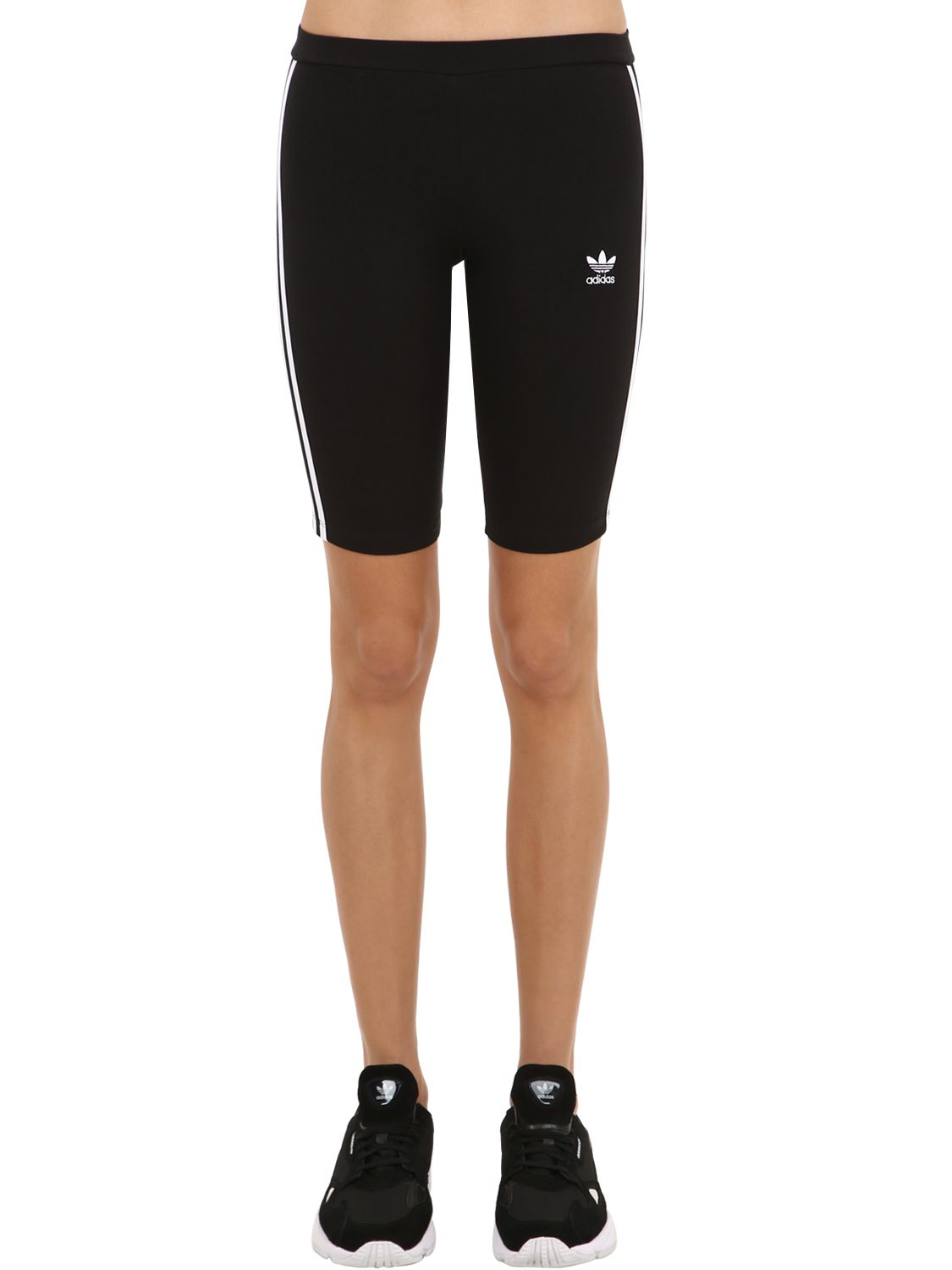 fitted cycling shorts
