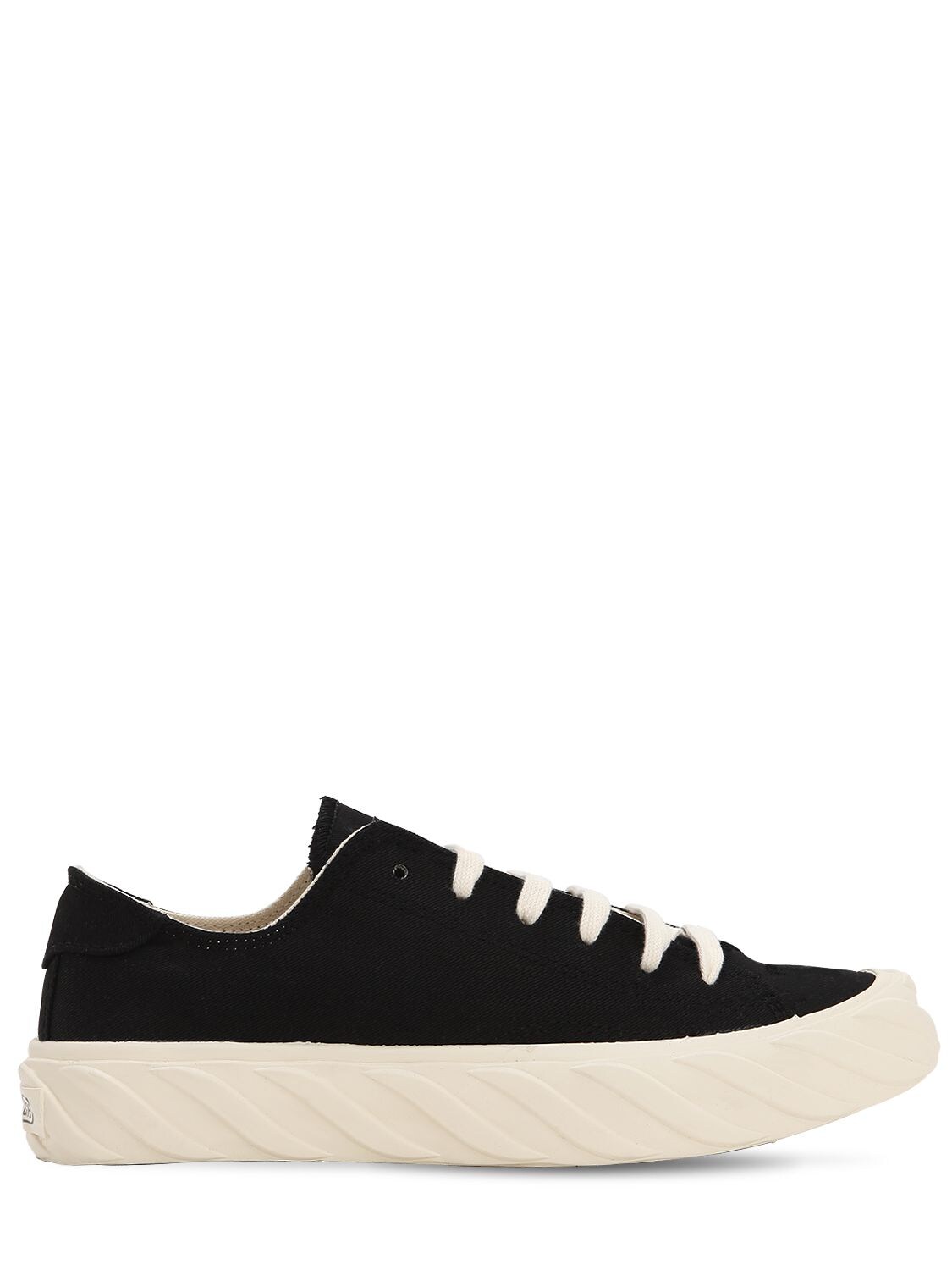 Age - Across To Genuine Era Age Cut Cotton Canvas Trainers In Black