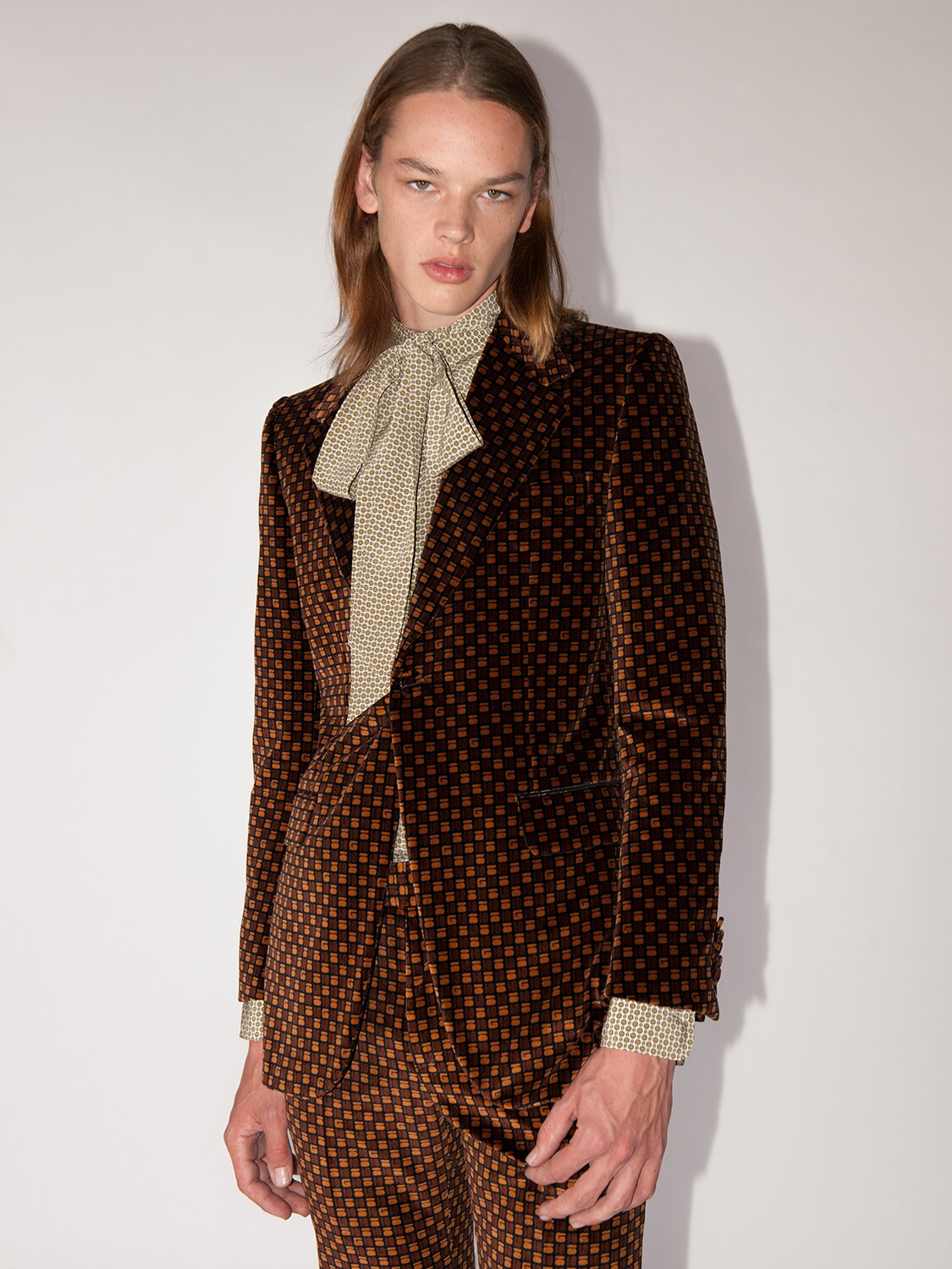 Gucci Lvr Exclusive Velvet Jacket In Brown,red