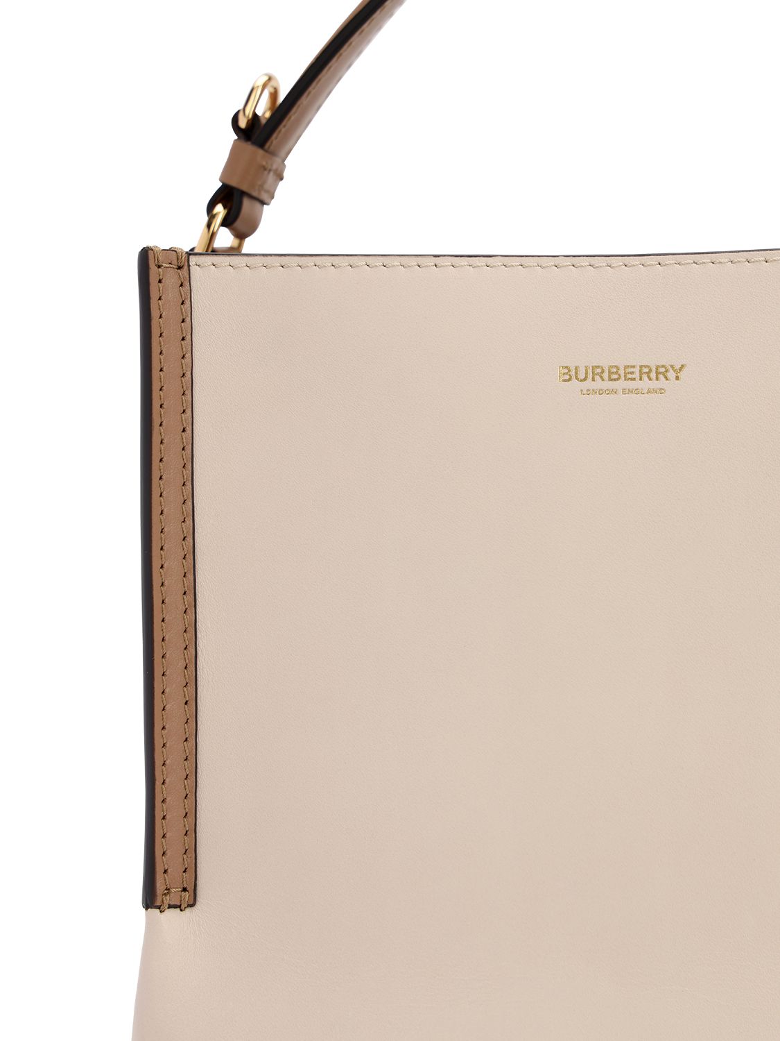 burberry peggy - 小号双色皮革佩格水桶包 in neutrals | modesens