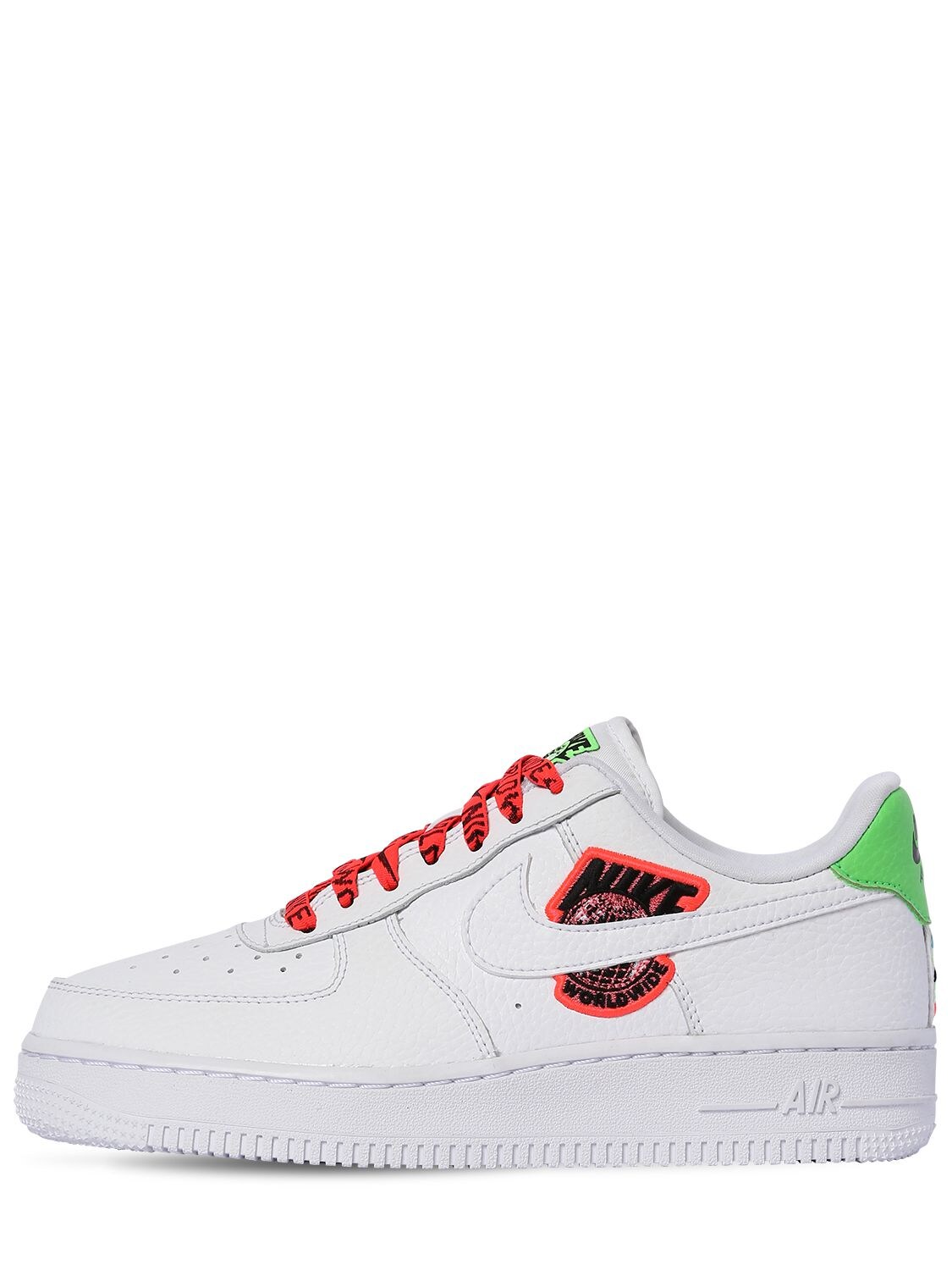 Nike Air Force 1 Se Sneakers In White,crimson