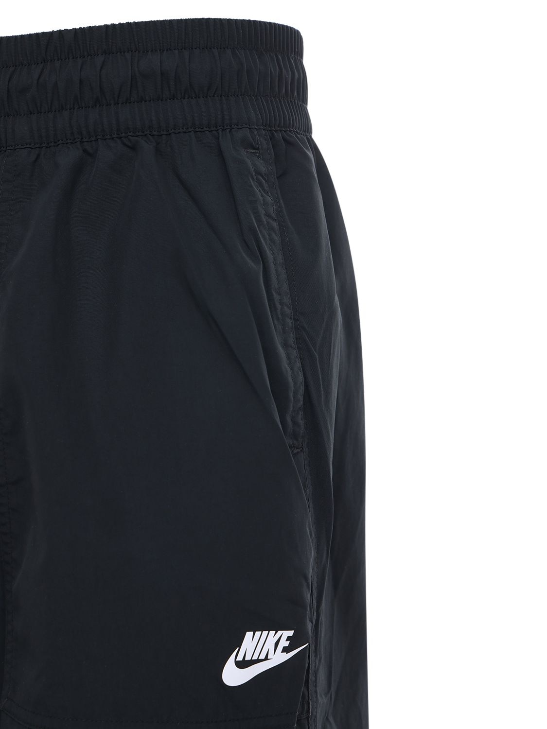 nike track pants under 1000