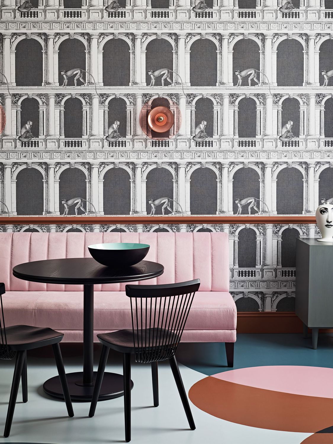 FORNASETTI PROCURATIE & SCIMMIE WALLPAPER 