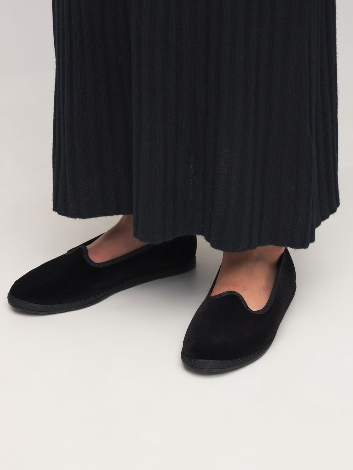 Shop Vibi Venezia 10mm Nero Velvet Slippers In Black