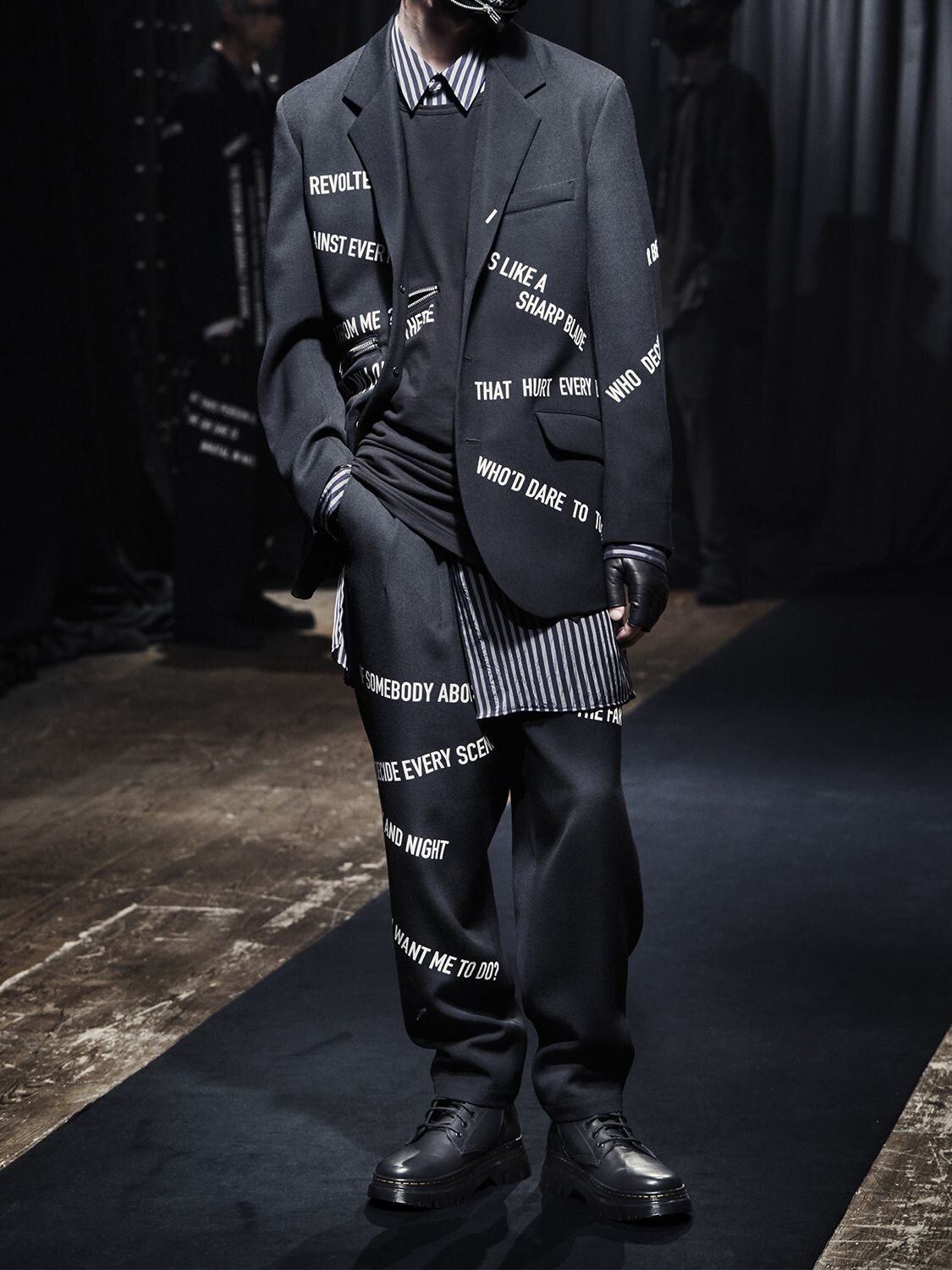 Yohji Yamamoto Printed Wool Gabardine Blazer W/side Zip In Black