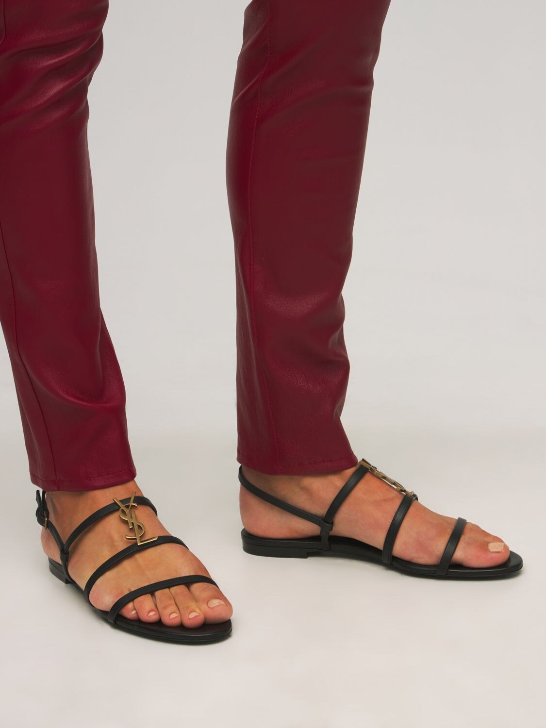 Cassandra 60 Leather Thong Sandals in Red - Saint Laurent