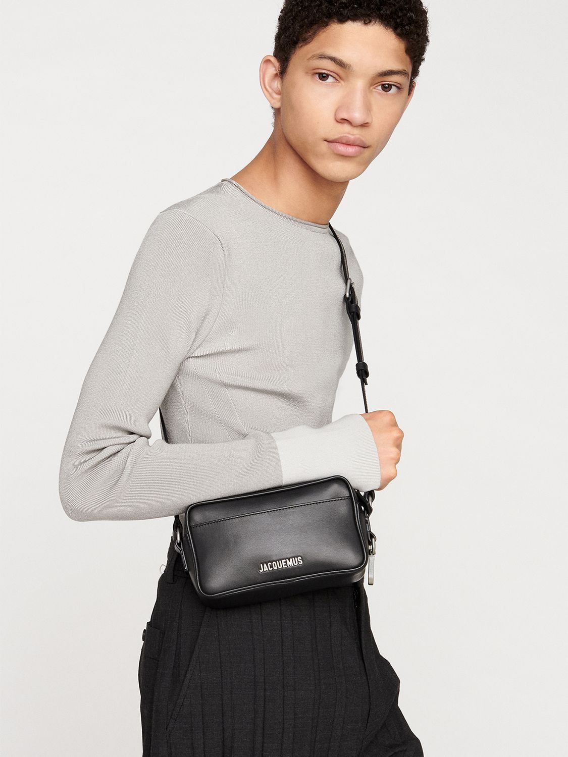 Jacquemus Le Baneto Leather Crossbody Bag In Black