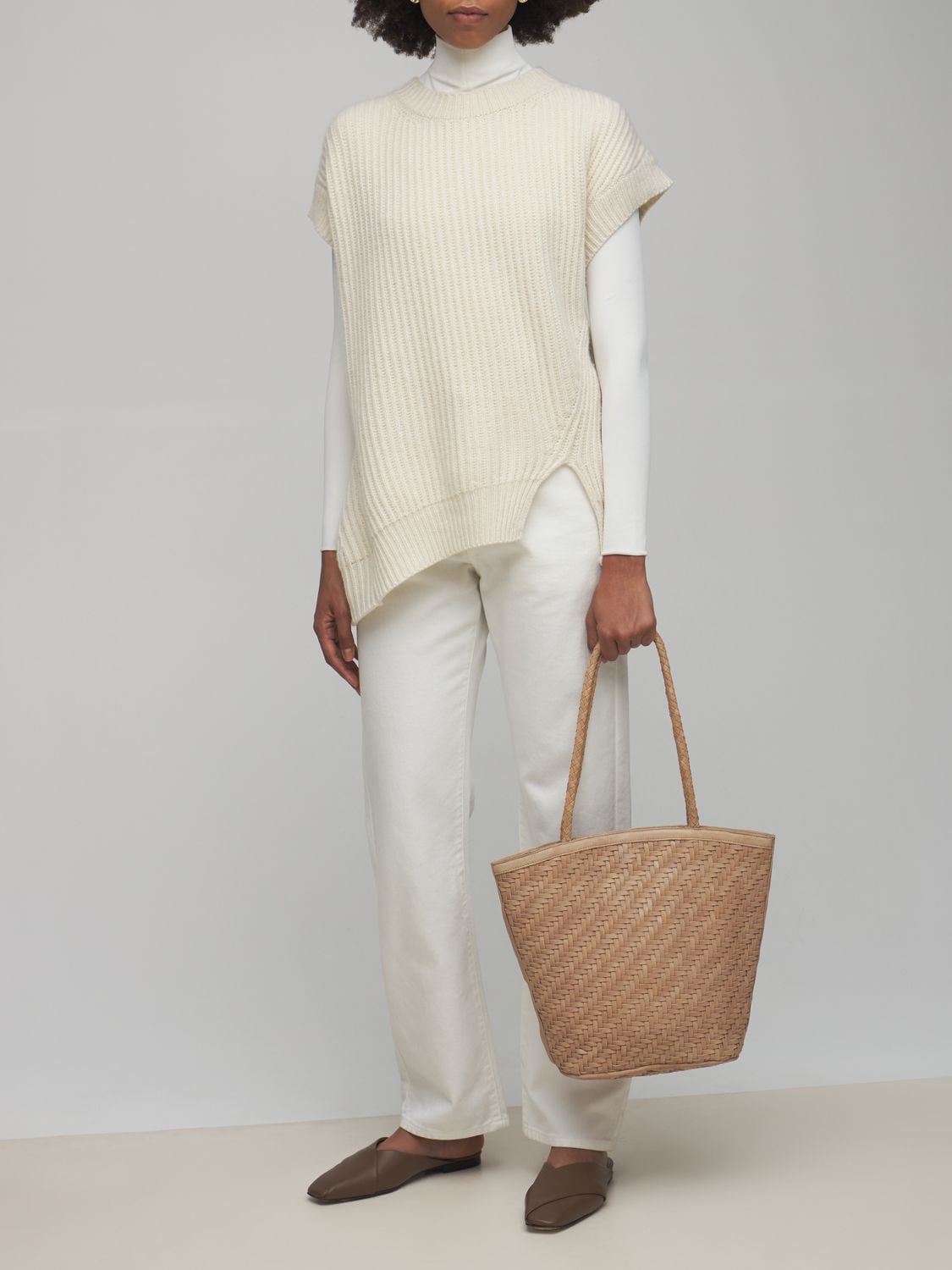 Shop Bembien Jeanne Handwoven Leather Shoulder Bag In Caramel