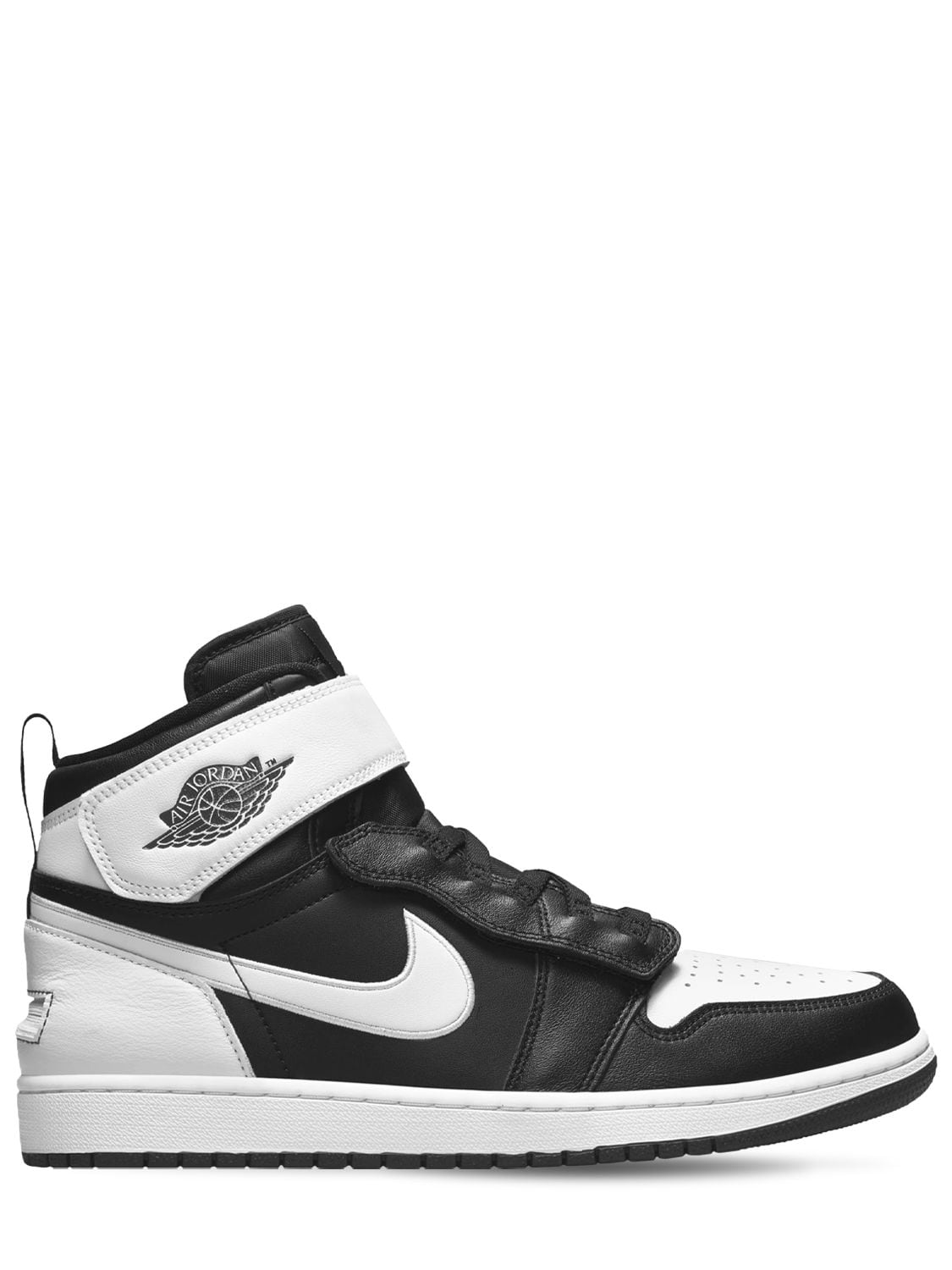 NIKE Air Jordan 1 Hi Flyease Sneakers for Men