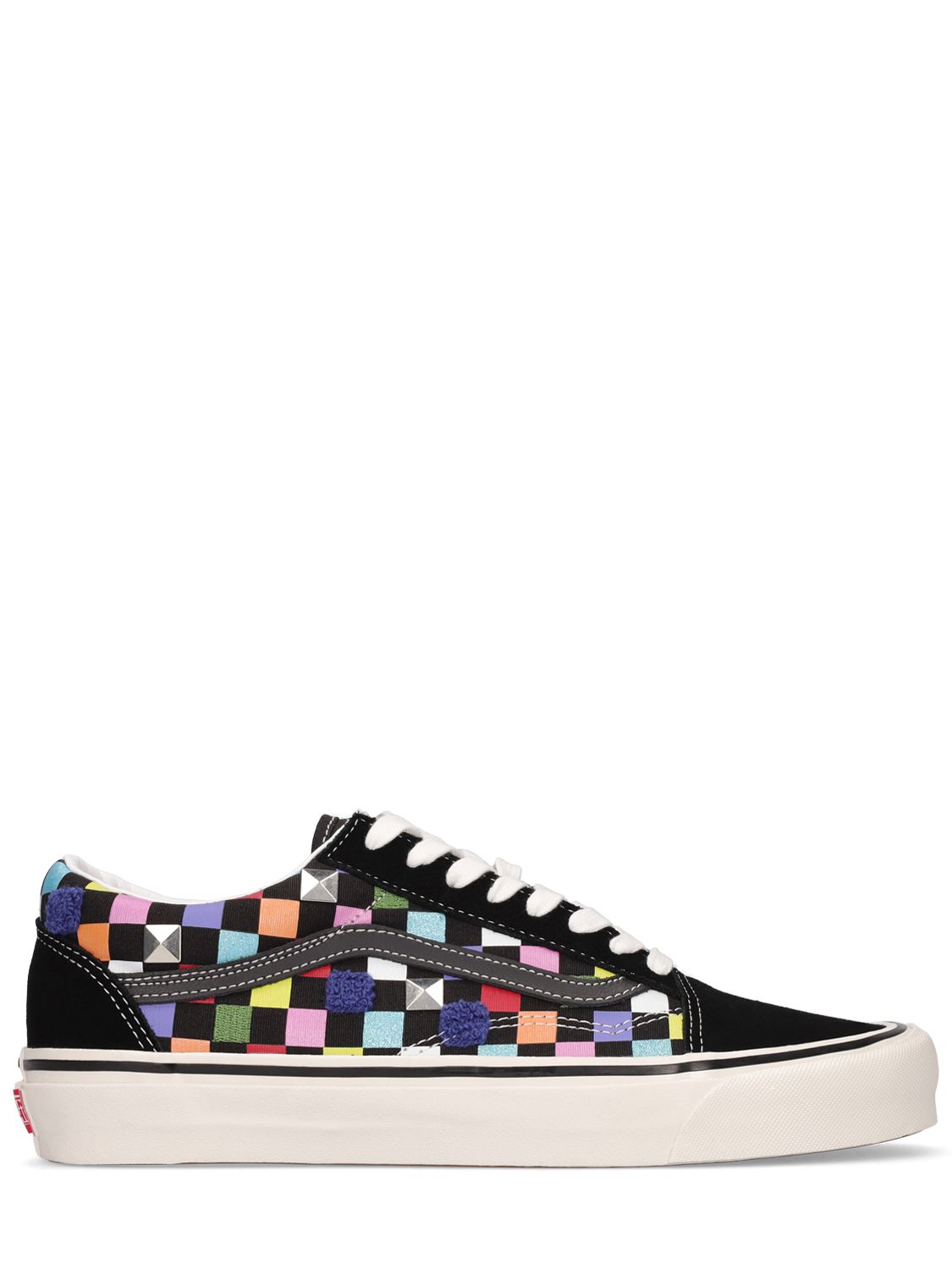 check lace up vans