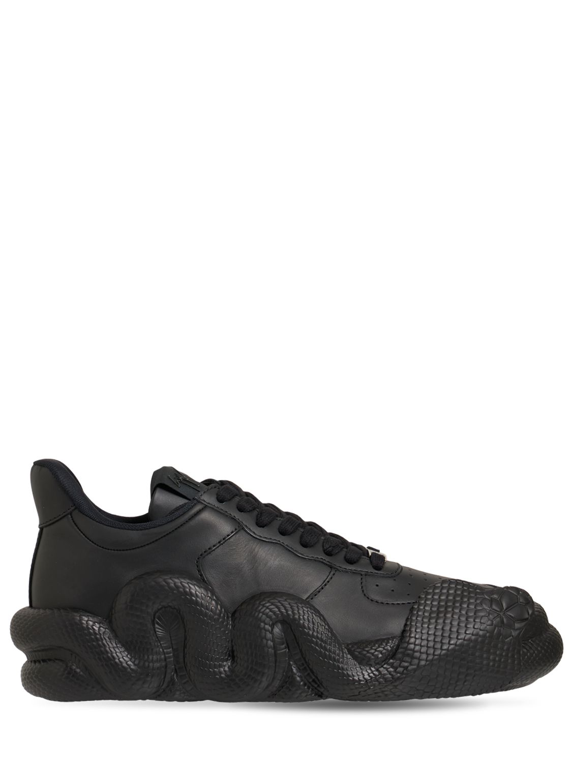 black and white giuseppe