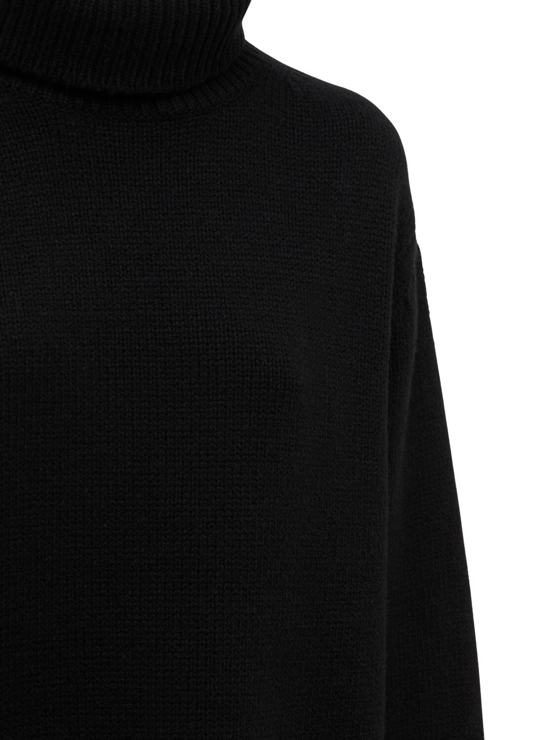 Shop Totême Wool & Cashmere Turtleneck Sweater In Чёрный