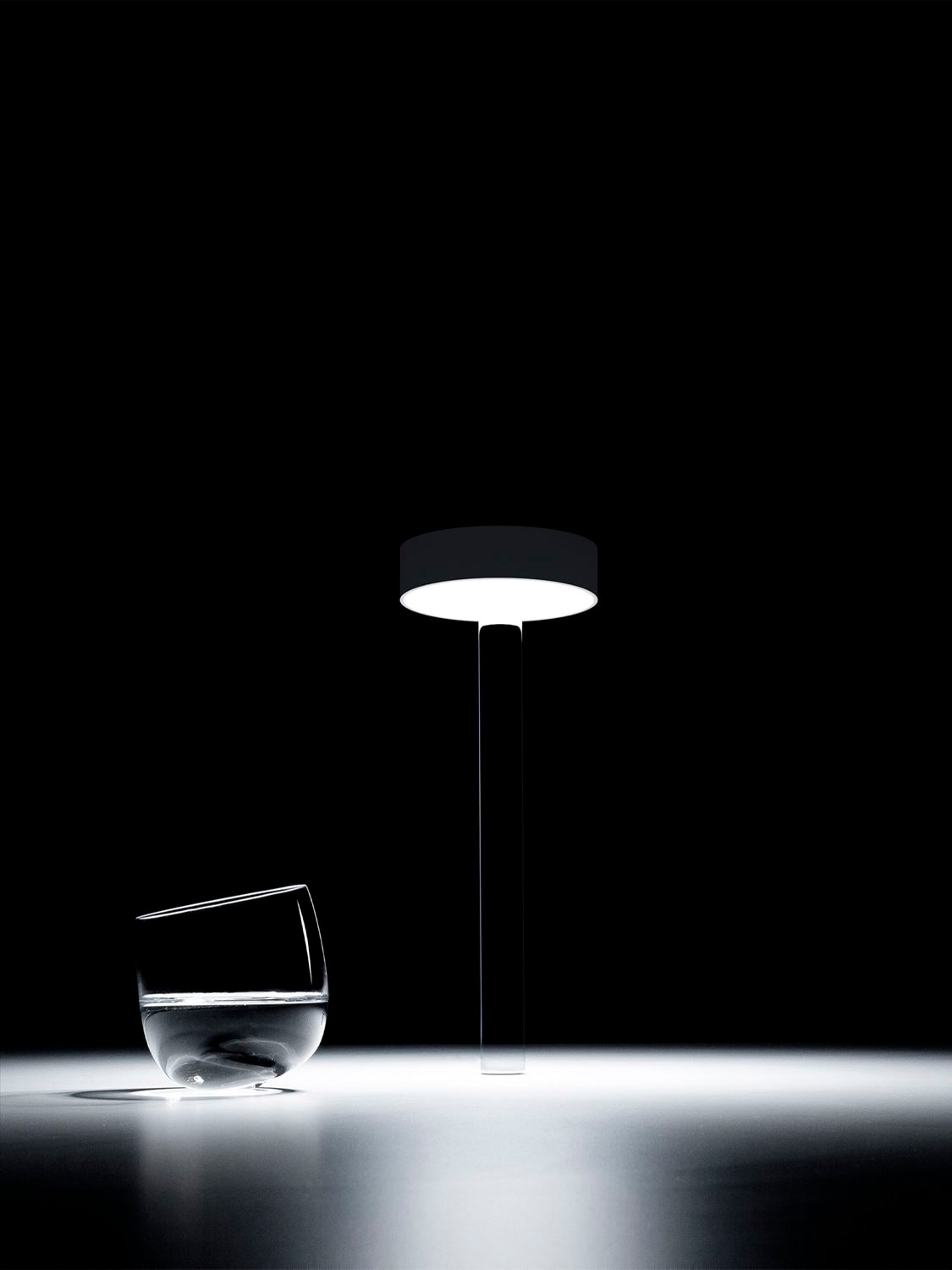 Shop Davide Groppi Tetatet Flûte Table Lamp In White
