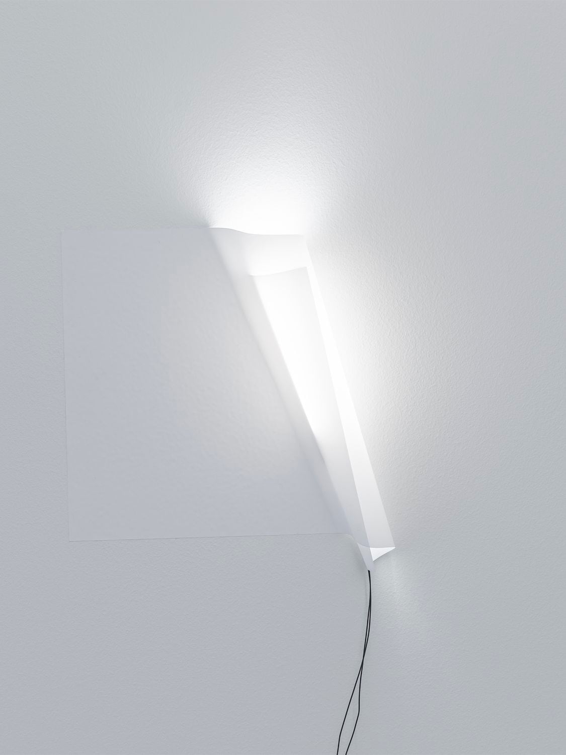 Davide Groppi Pagina Wall Lamp In White