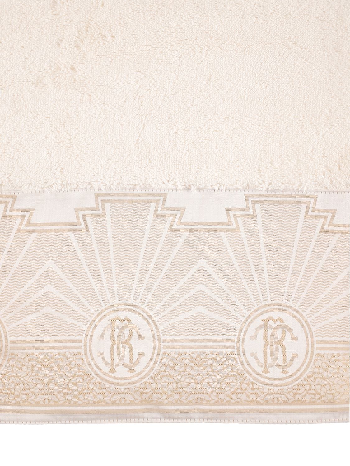 Shop Roberto Cavalli Set Of 2 Royal Gold Towels
